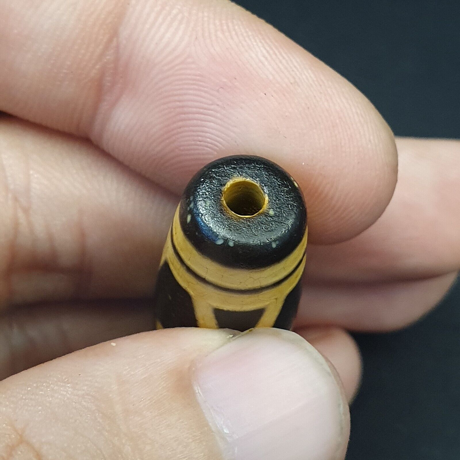 BD #11 HIMALAYAN Indo Tibetan Central Asian Etched Agate beads Antique bead