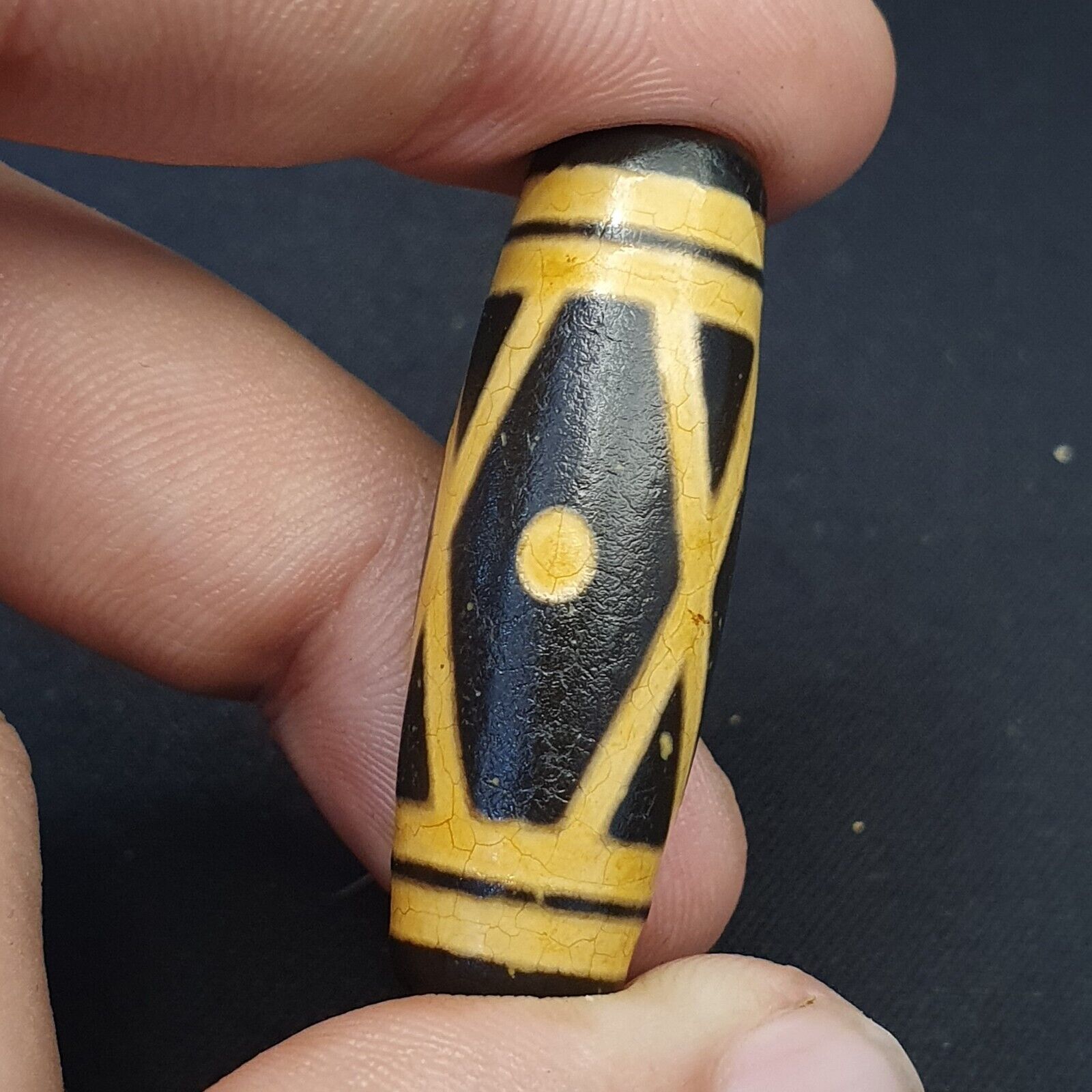 BD #11 HIMALAYAN Indo Tibetan Central Asian Etched Agate beads Antique bead