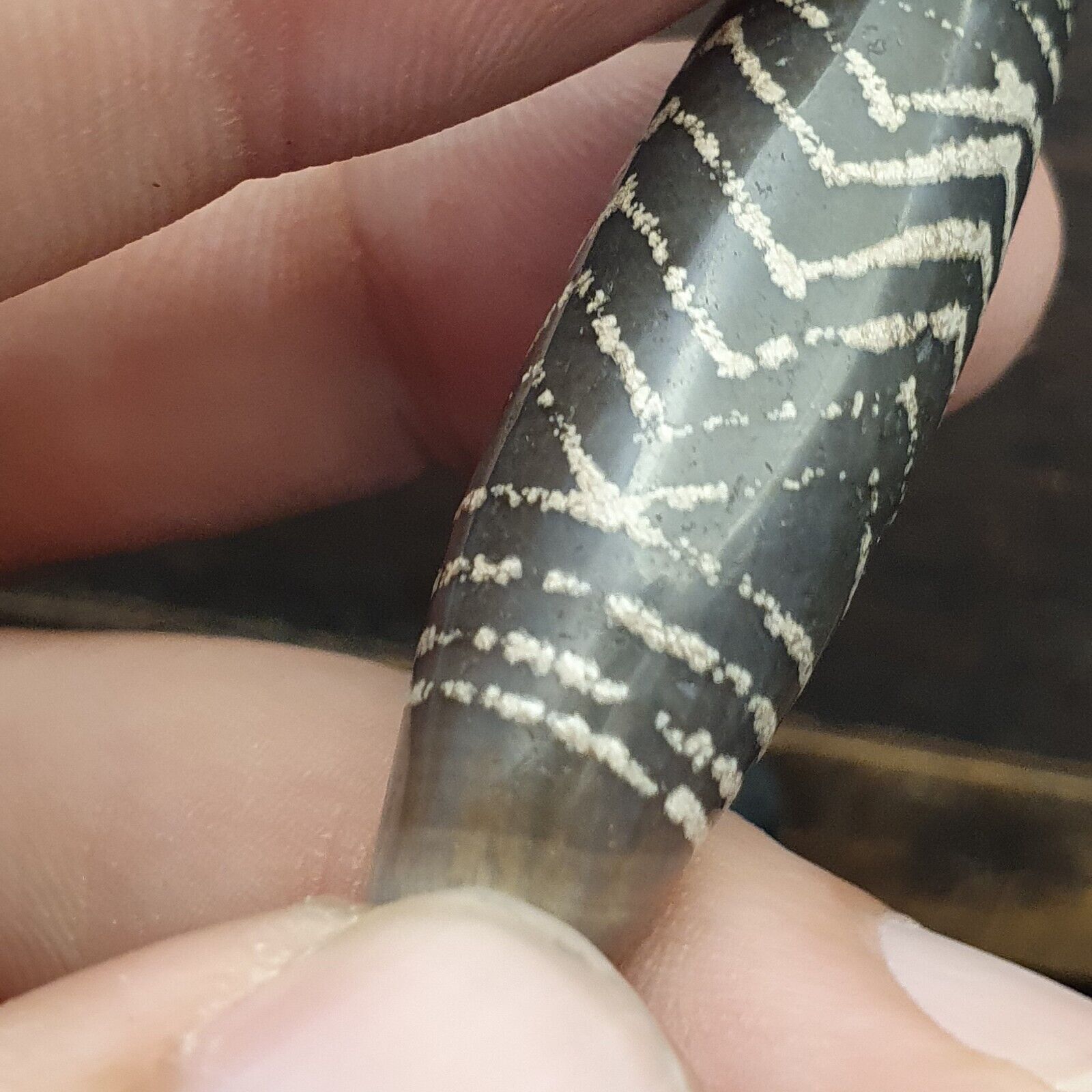 BD ET 26 HIMALAYAN Indo Tibetan Central Asian Etched Agate beads Decorated bead