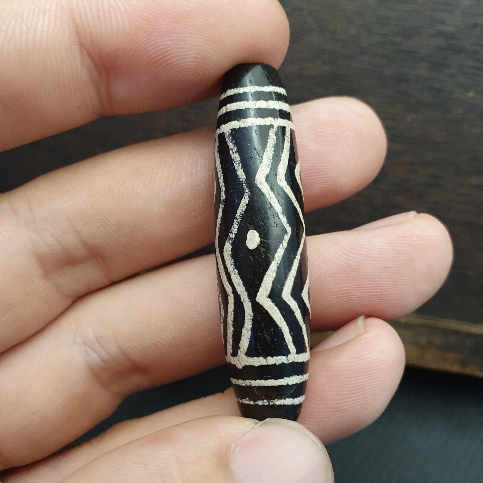 BD ET 27 HIMALAYAN Indo Tibetan Central Asian Etched Agate beads Decorated bead