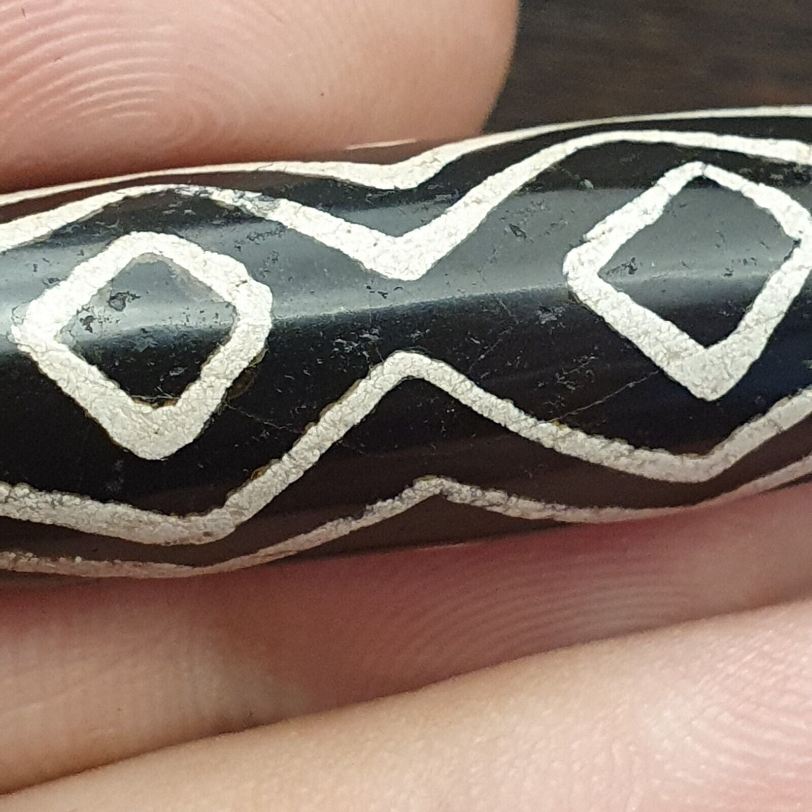 BD ET 27 HIMALAYAN Indo Tibetan Central Asian Etched Agate beads Decorated bead