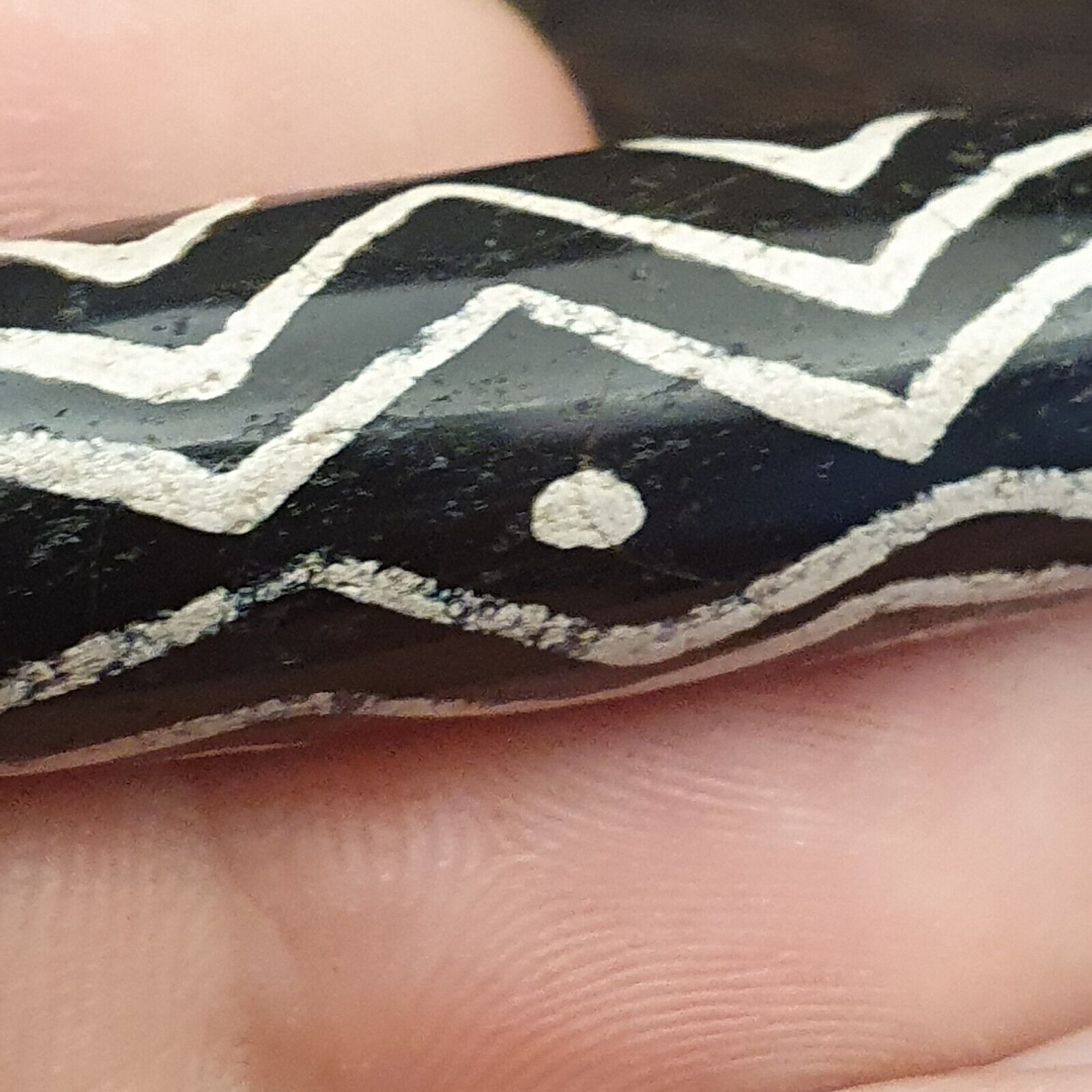 BD ET 27 HIMALAYAN Indo Tibetan Central Asian Etched Agate beads Decorated bead