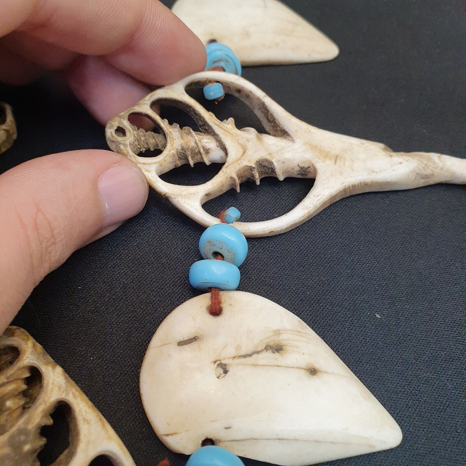 RARE CA 1800 NATIVE  INDIAN BUFFALO TOOTH / BONE BEADED NECKLACE