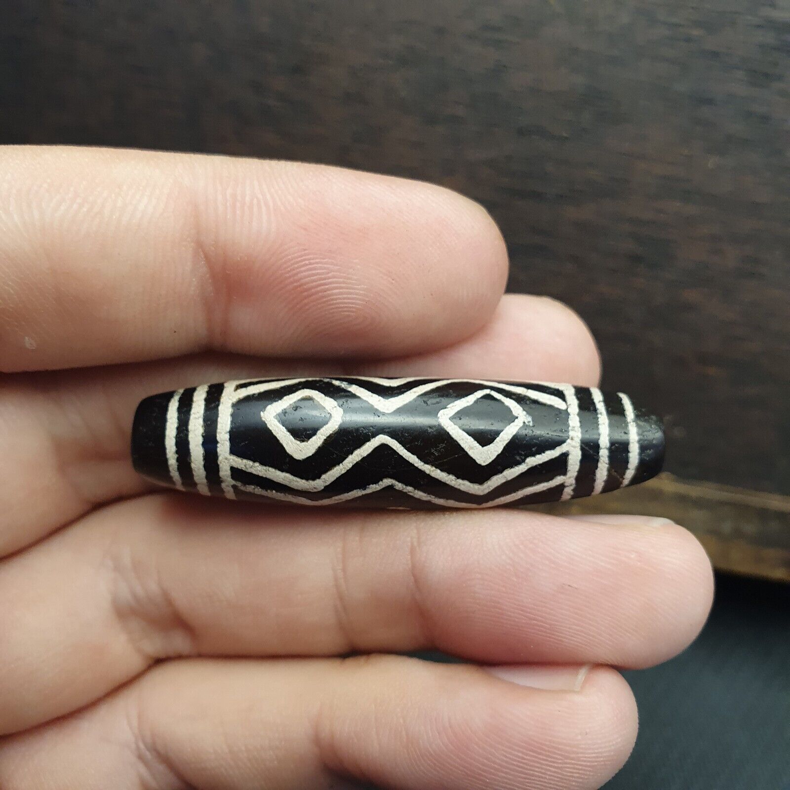 BD ET 27 HIMALAYAN Indo Tibetan Central Asian Etched Agate beads Decorated bead