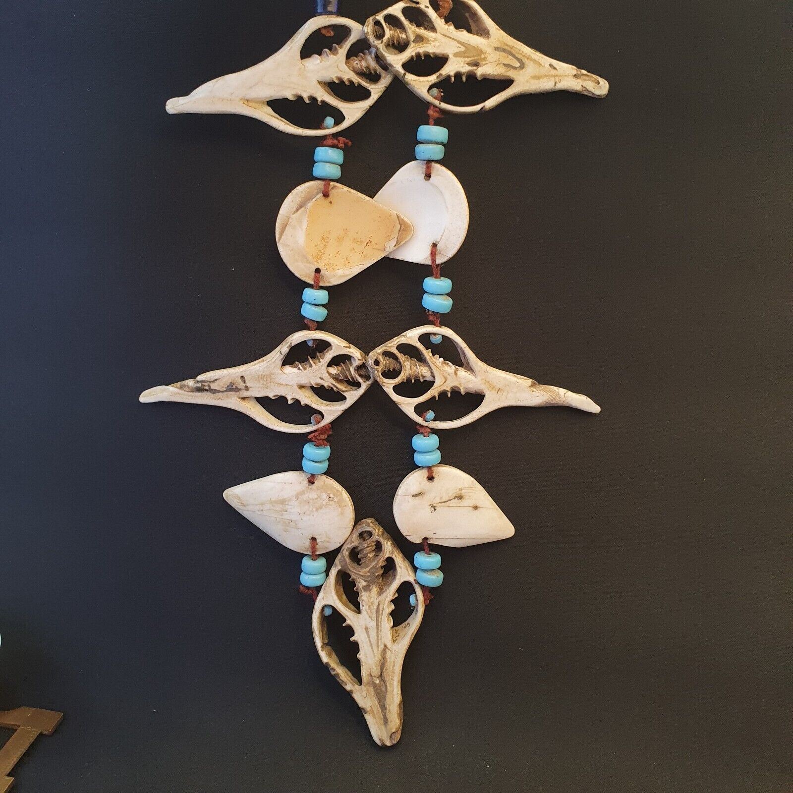 RARE CA 1800 NATIVE  INDIAN BUFFALO TOOTH / BONE BEADED NECKLACE