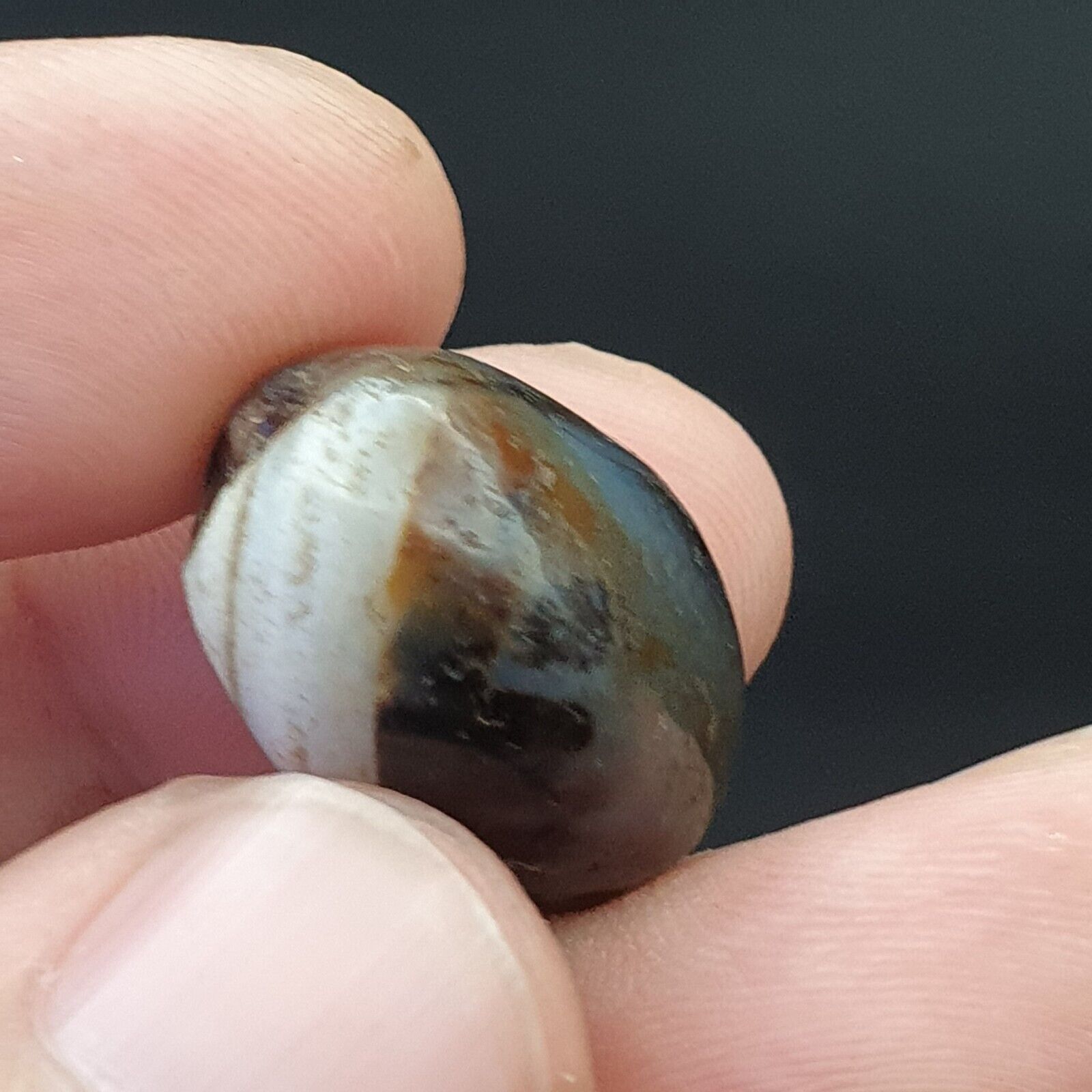 SL09 ancient old Antique Himalayan Indo Tibetan Eye Suleimany Bead