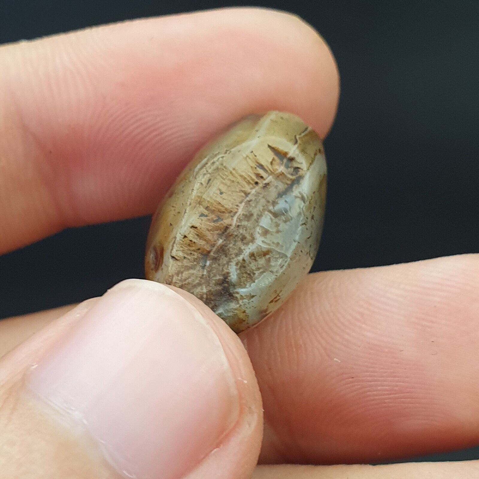 SL014 ancient old Antique Himalayan Indo Tibetan Eye Suleimany Bead