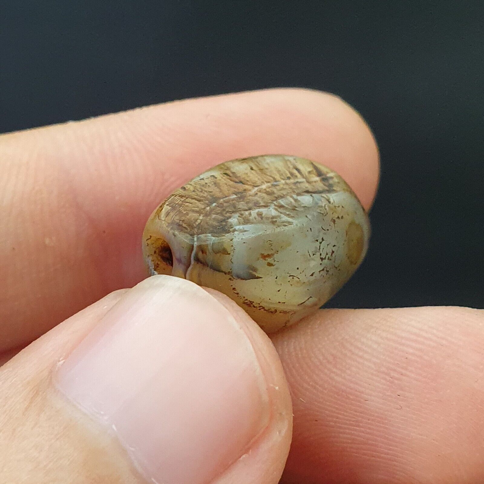 SL014 ancient old Antique Himalayan Indo Tibetan Eye Suleimany Bead