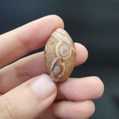 SL04 Wonderfully old Antique Himalayan Indo Tibetan Eye Suleimany Bead