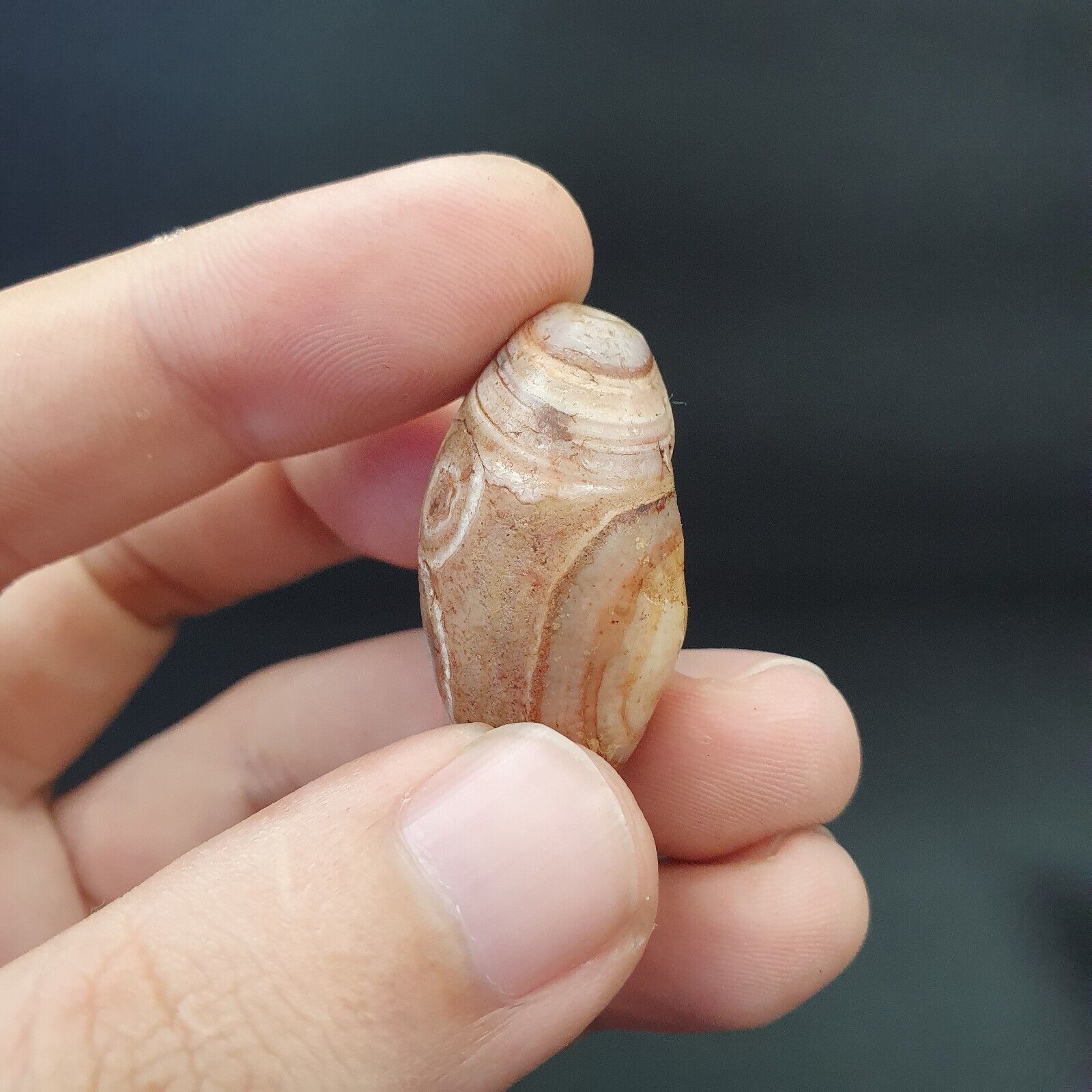 SL04 Wonderfully old Antique Himalayan Indo Tibetan Eye Suleimany Bead