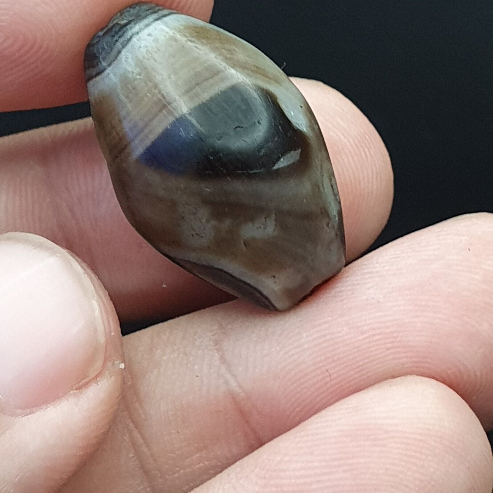 Wonderfully old Antique Himalayan Indo Tibetan Eye Suleimany Bead SL01