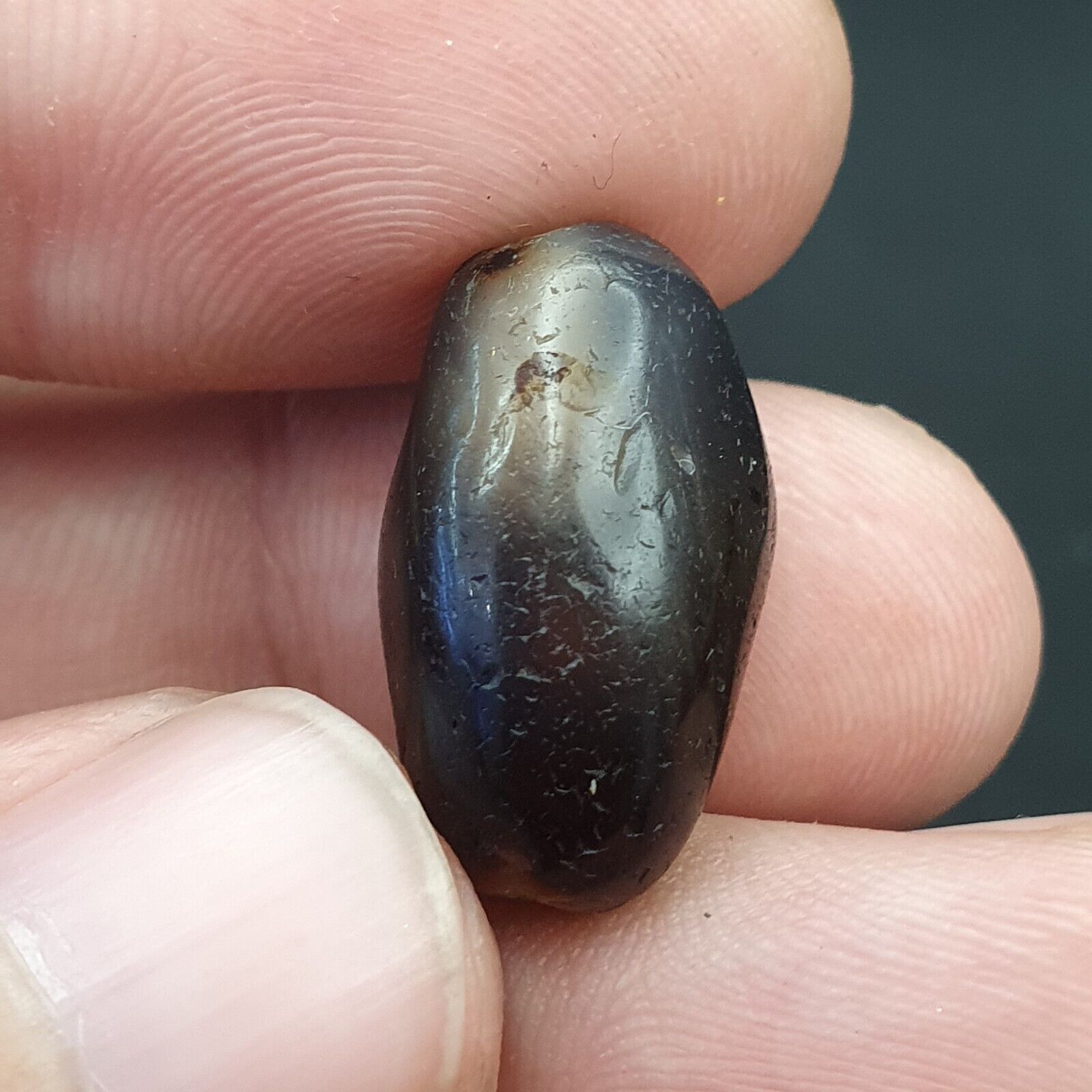 Antique Ancient Old Himalayan Soleimani Agate Bead Black and White  SL023