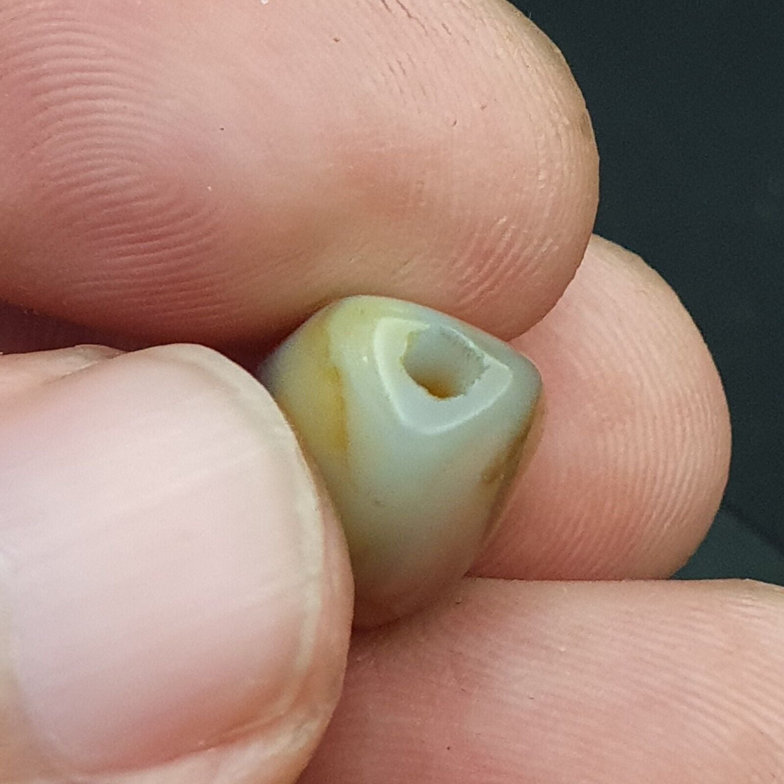 Antique Ancient Old Himalayan Soleimani Agate Bead Black and White  SL026