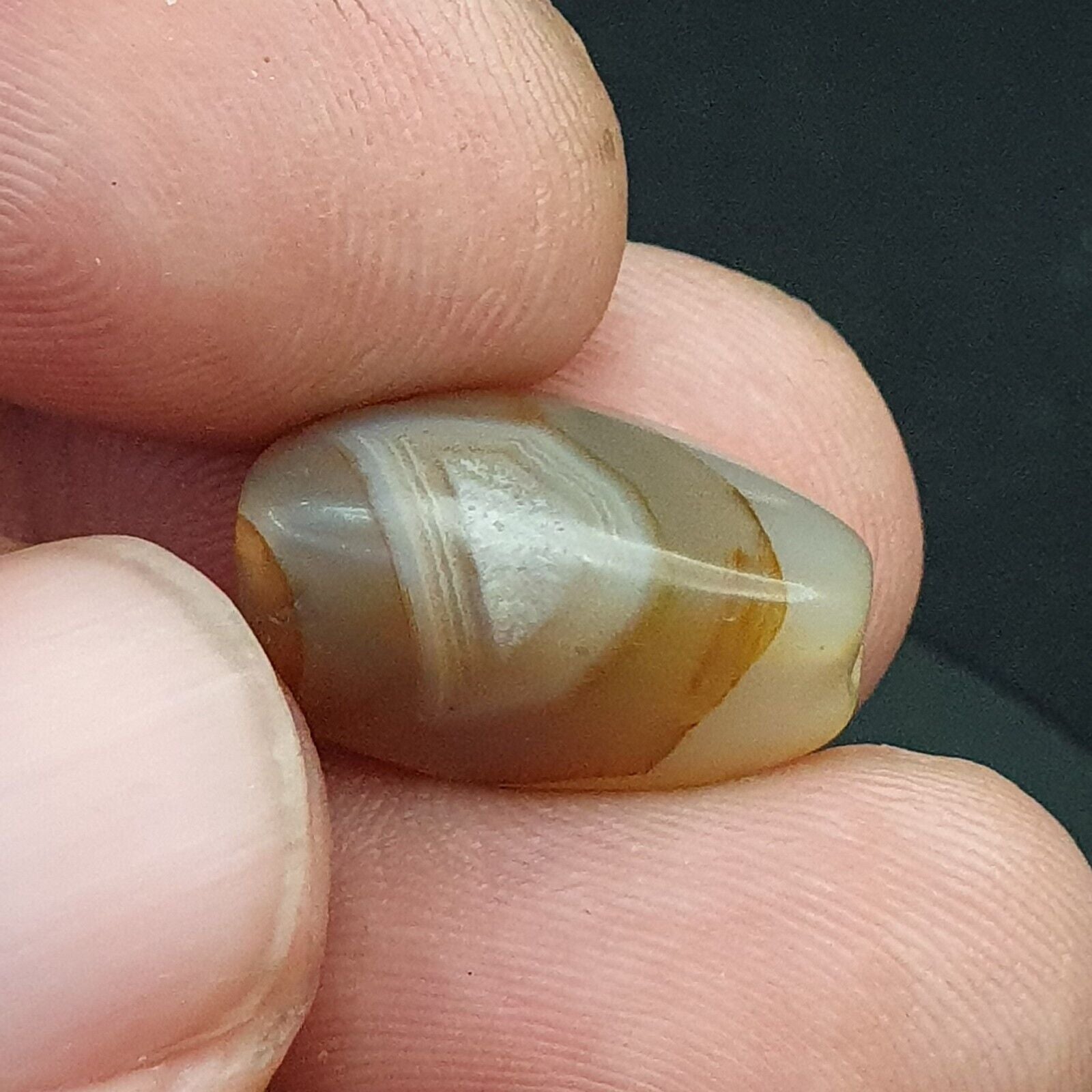 Antique Ancient Old Himalayan Soleimani Agate Bead Black and White  SL026