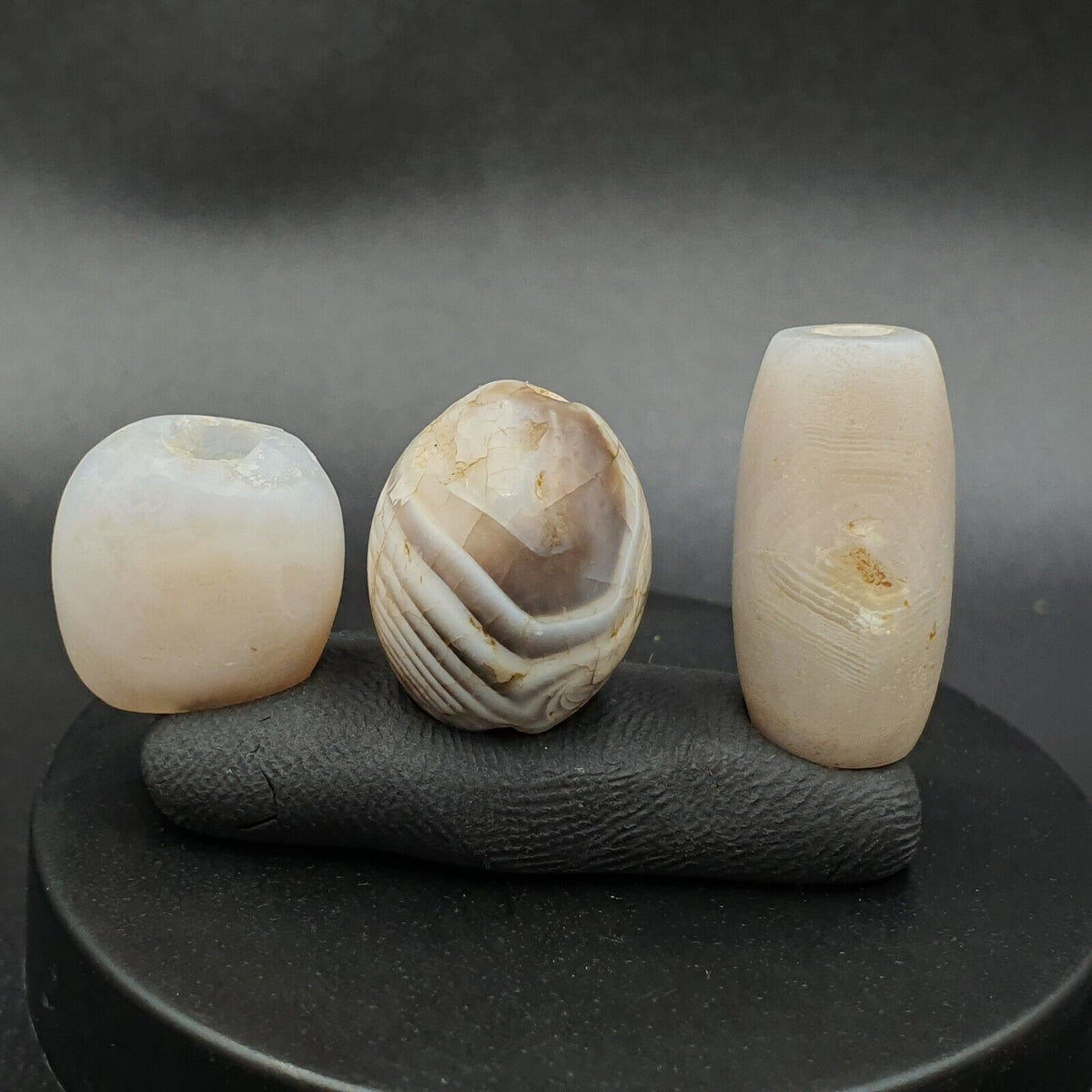 Lot 3 Antique Ancient Old Yemeni Soleimani Agate Bead White Agate   SL031