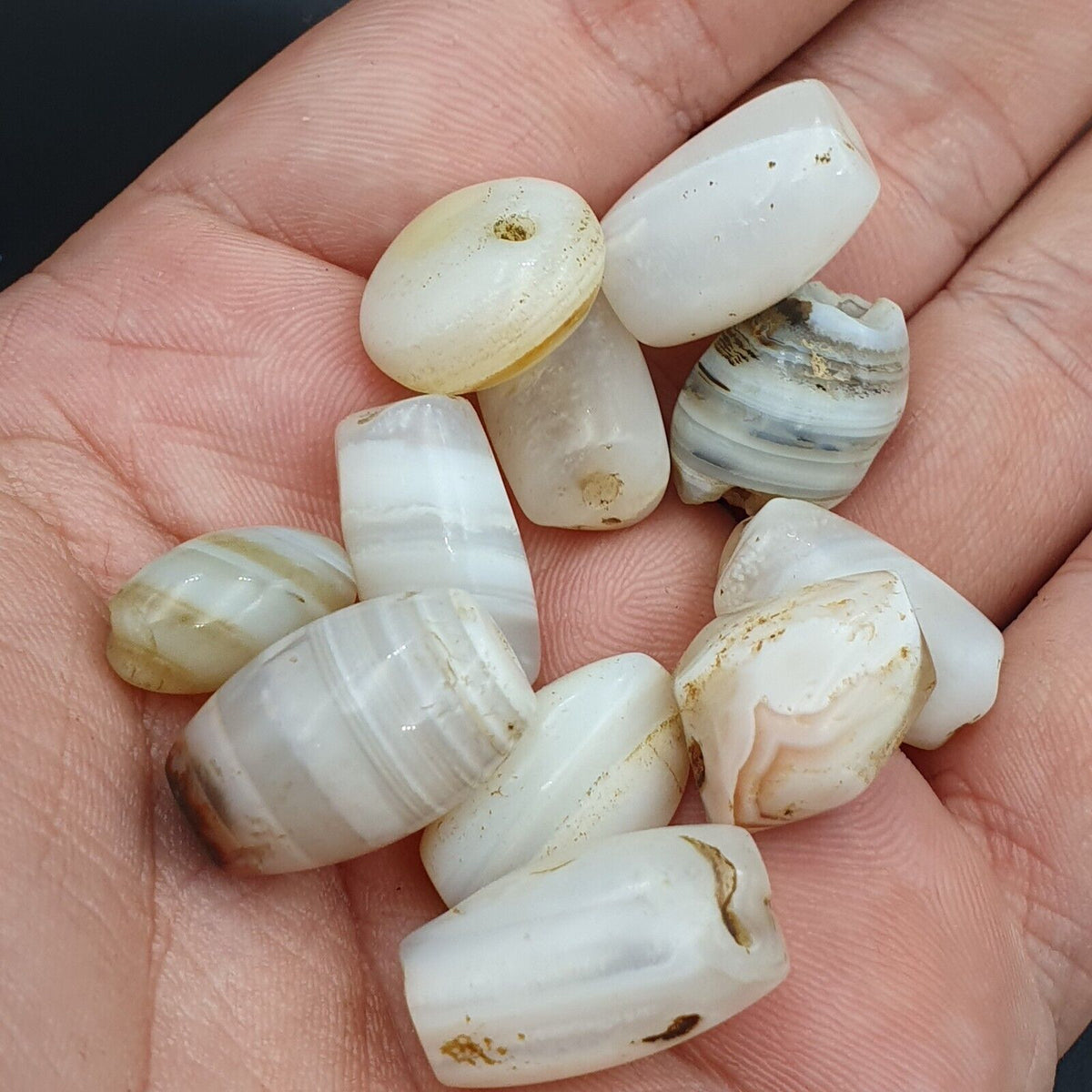 Lot 11 Antique Ancient Old Yemeni Soleimani Agate Bead White Agate   SL030