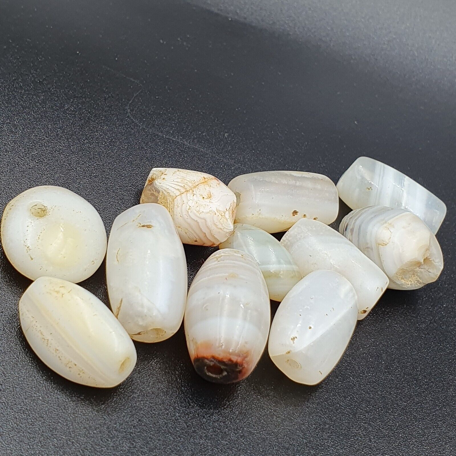 Lot 11 Antique Ancient Old Yemeni Soleimani Agate Bead White Agate   SL030