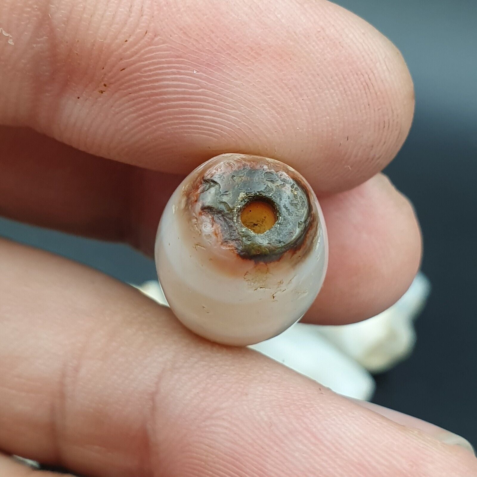 Lot 11 Antique Ancient Old Yemeni Soleimani Agate Bead White Agate   SL030