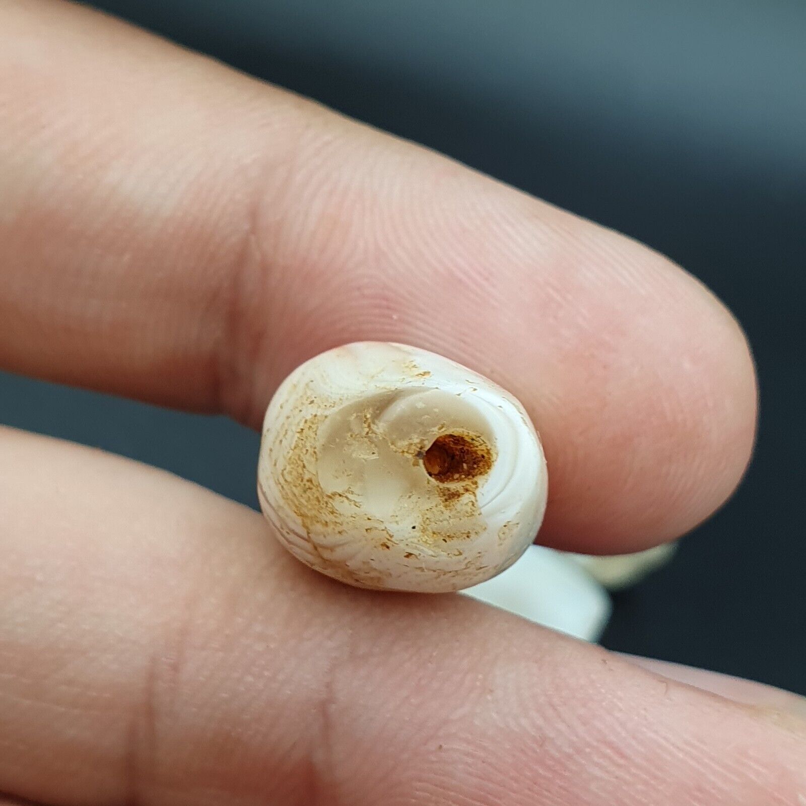 Lot 11 Antique Ancient Old Yemeni Soleimani Agate Bead White Agate   SL030