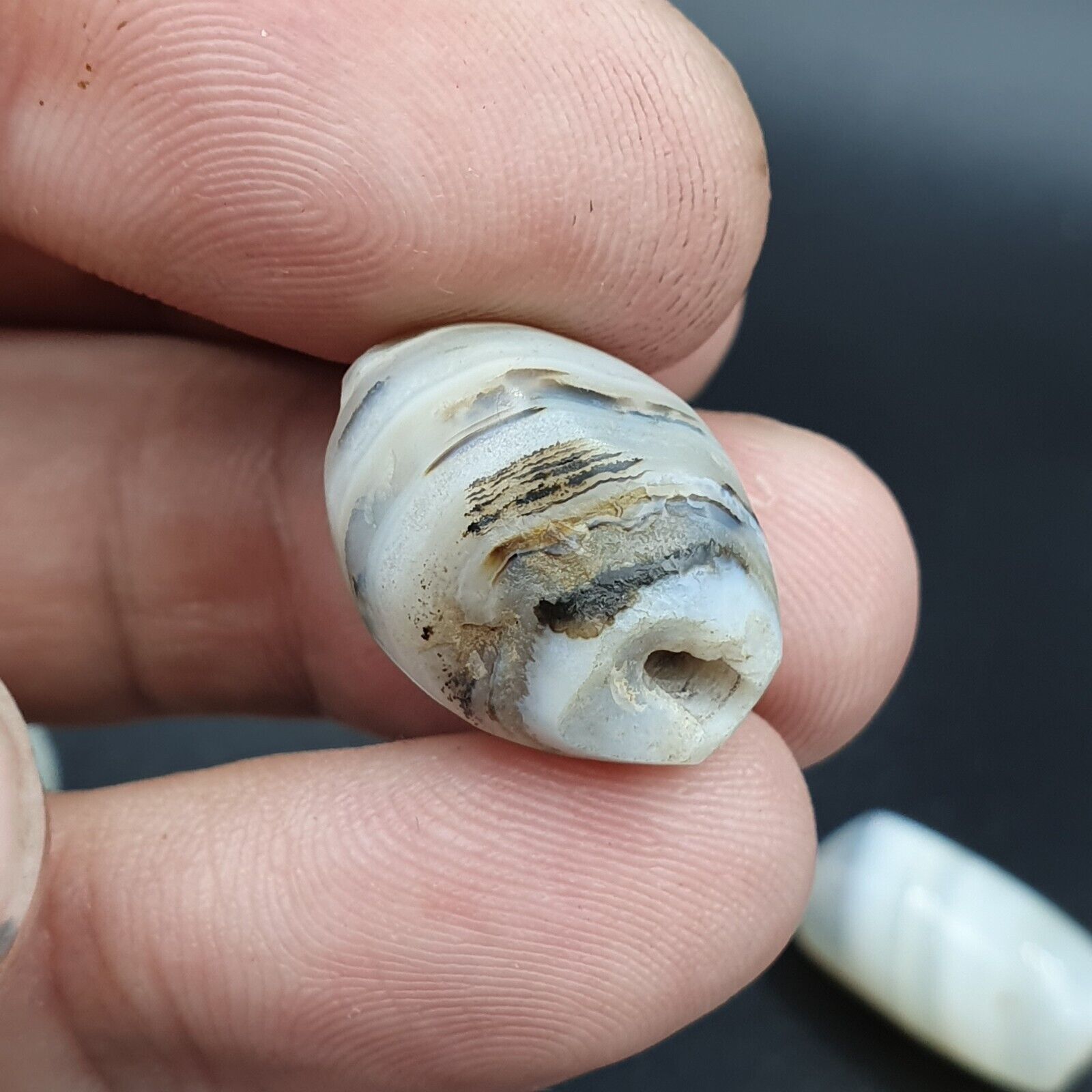 Lot 11 Antique Ancient Old Yemeni Soleimani Agate Bead White Agate   SL030