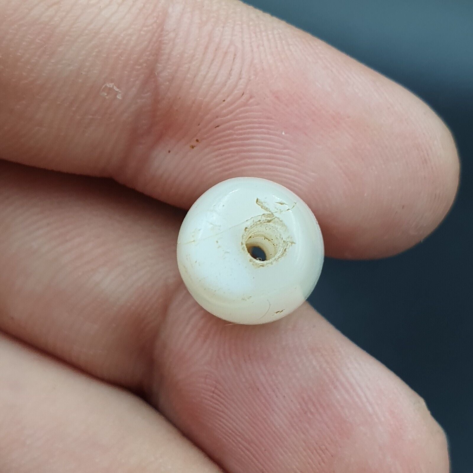 Lot 11 Antique Ancient Old Yemeni Soleimani Agate Bead White Agate   SL030