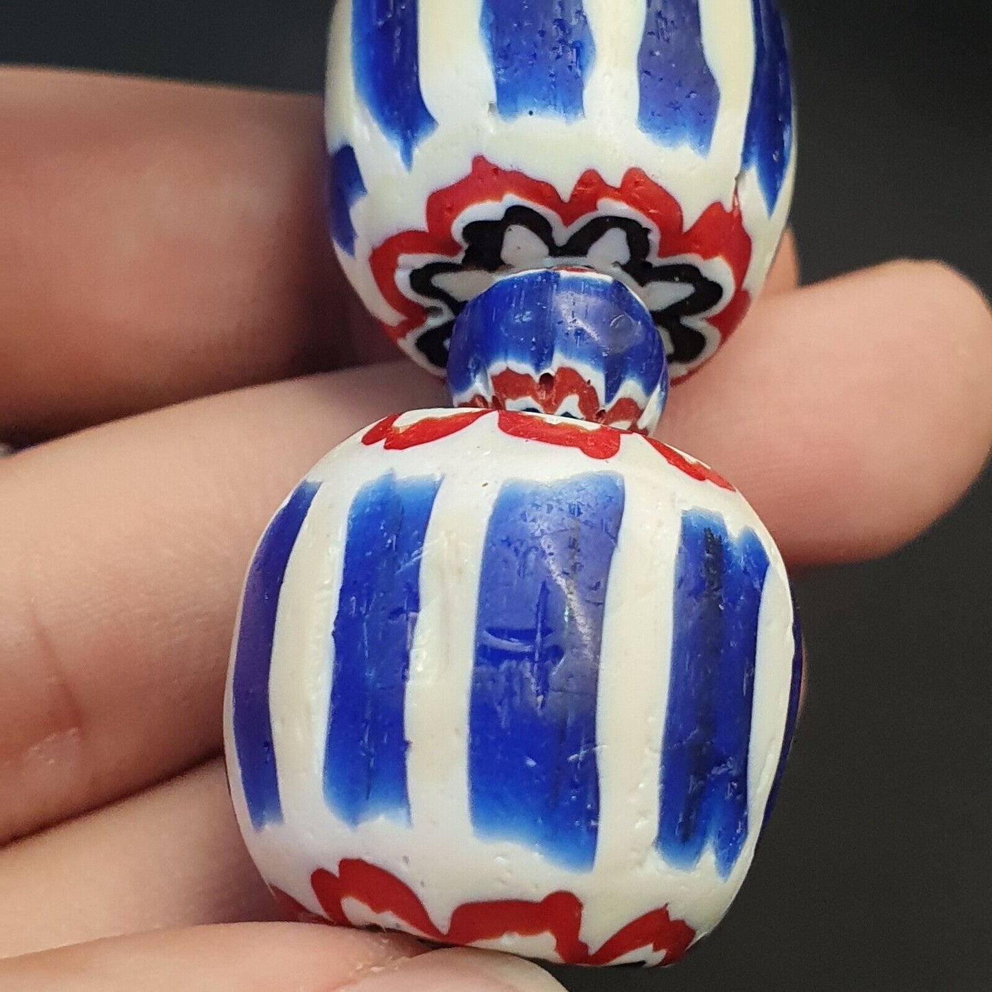 古董威尼斯風格非洲藍色玻璃 6 層 V 形珠項鍊