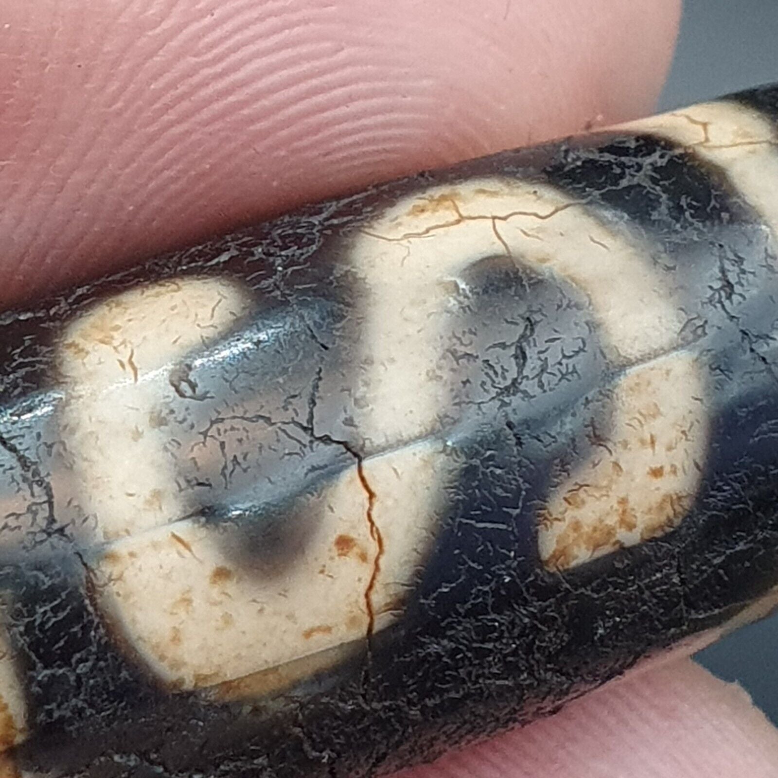 Himalayan Indo Tibetan Beautiful Agate Unique Pattern Dzi Amulet Bead BD1011
