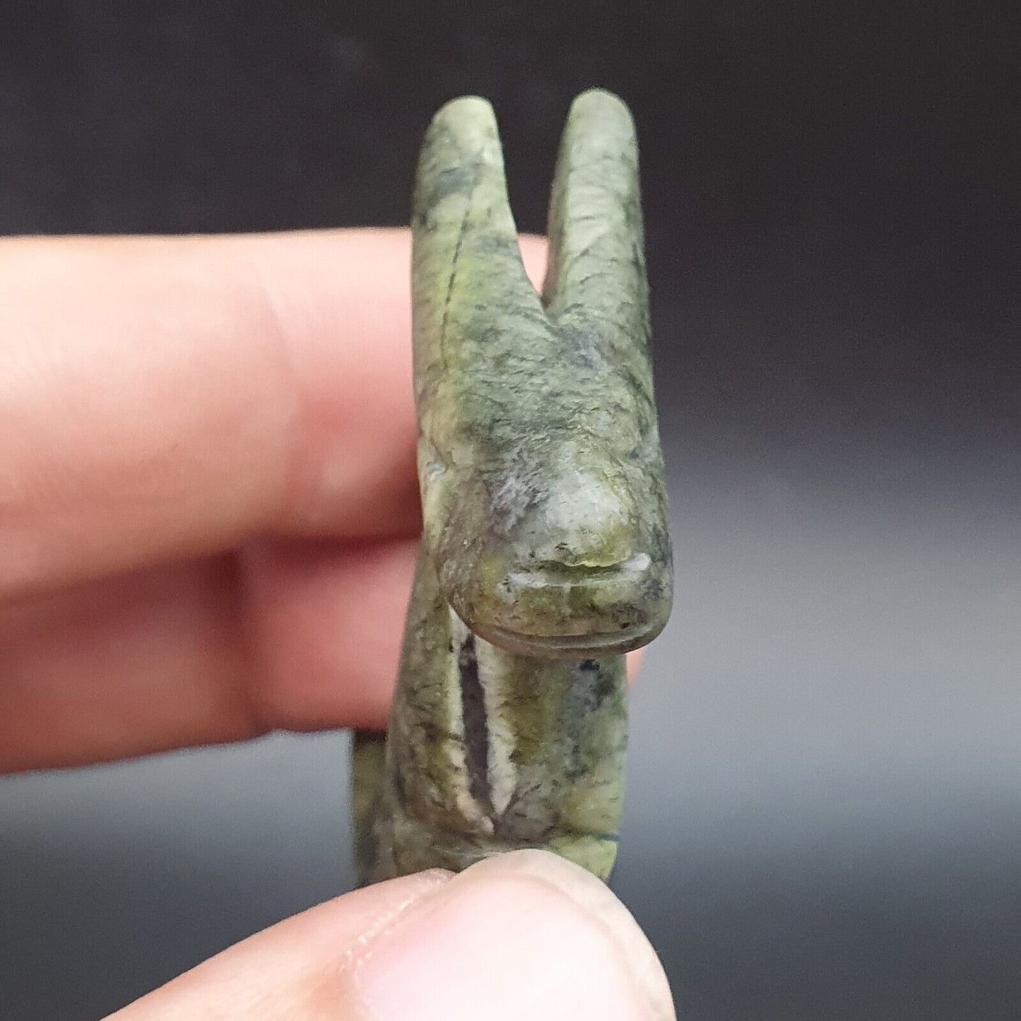 古董中國古代雕刻玉石神秘動物玉吊墜