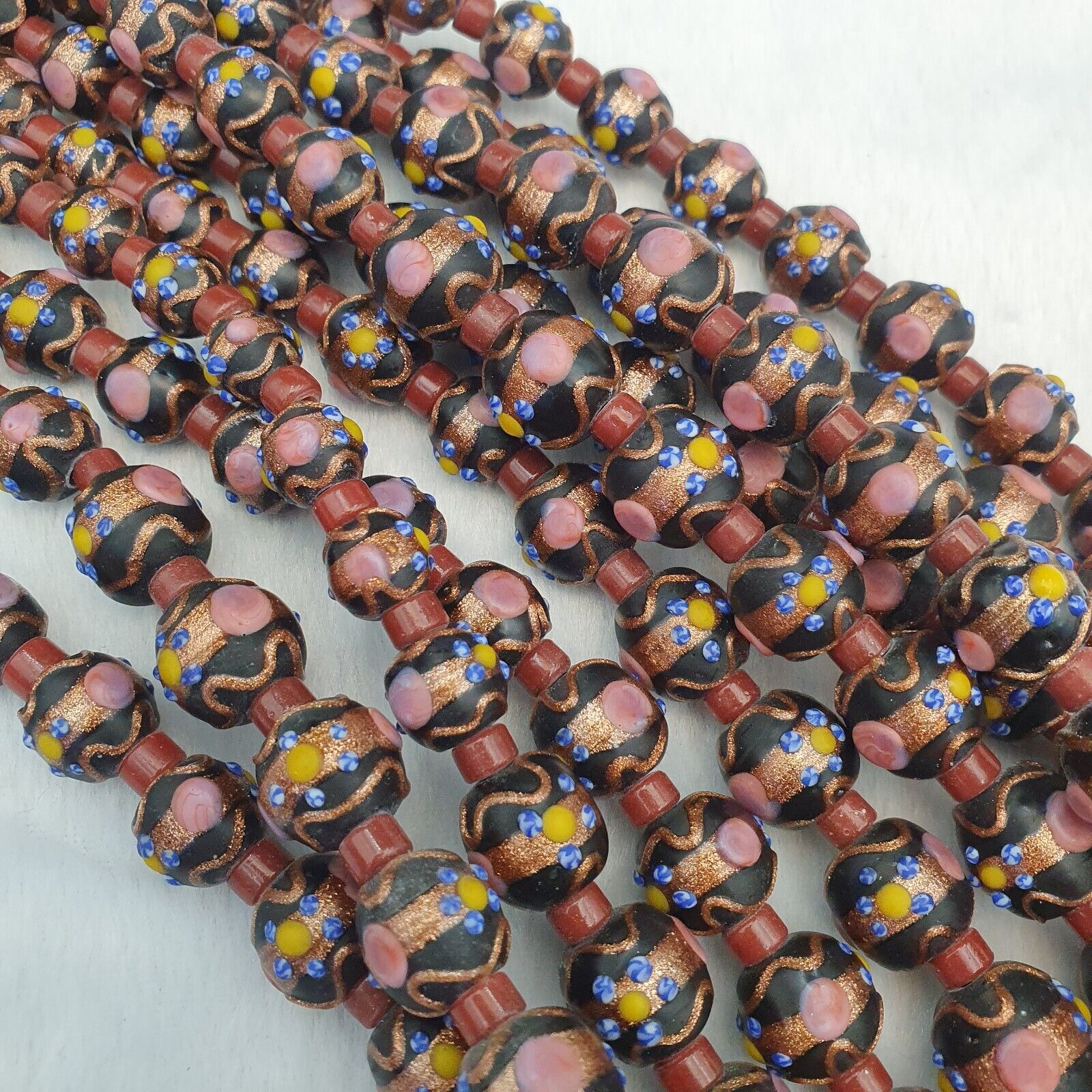 VINTAGE BEAUTIFUL MURANOI ART Fancy 13-18MM Aventurine GLASS BEADS Strand