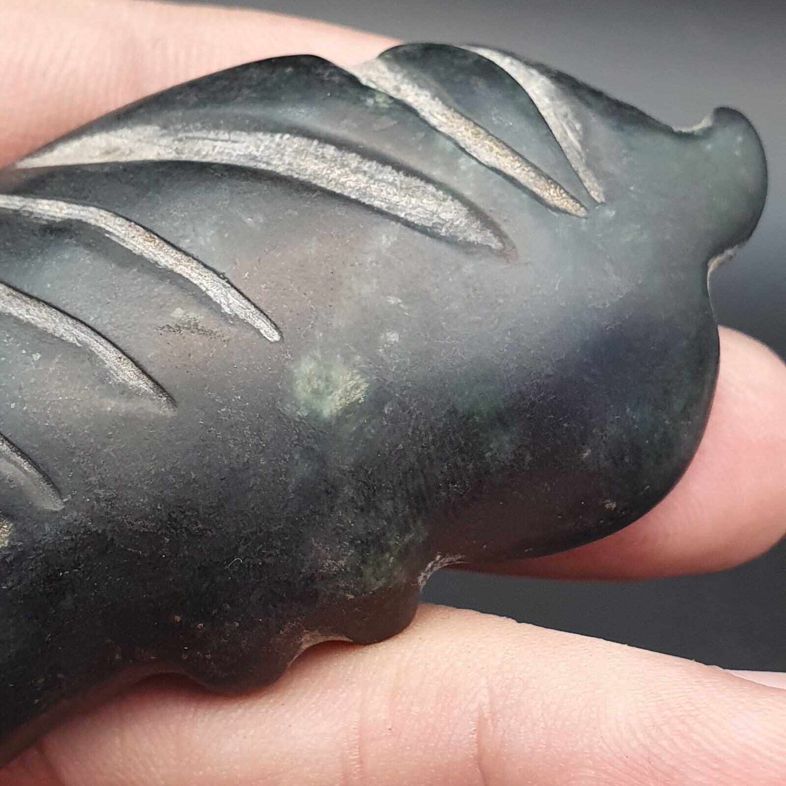Antique Chinese Song Dynasty Carving Jade Stone Hand carved green Jade pendent