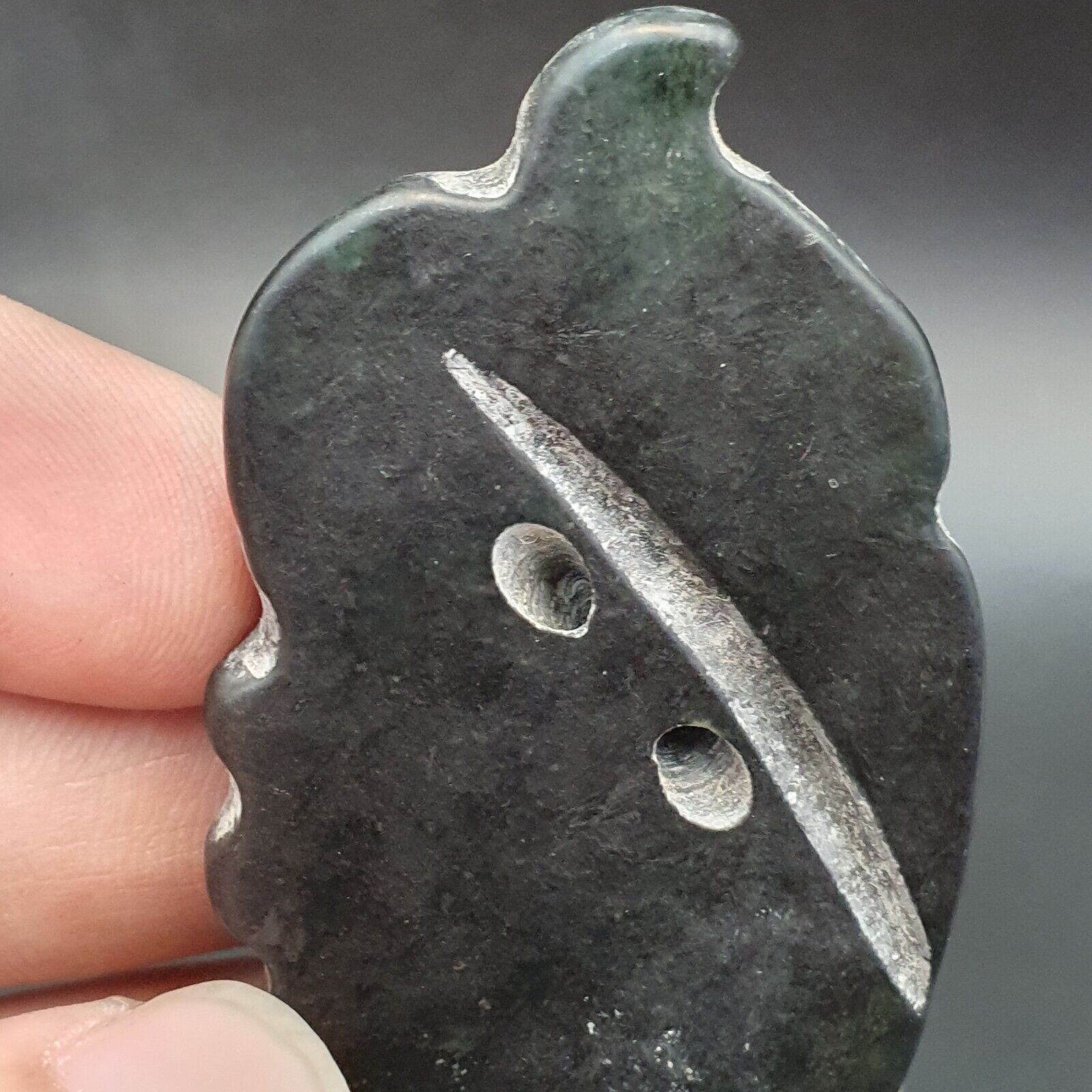 Antique Chinese Song Dynasty Carving Jade Stone Hand carved green Jade pendent