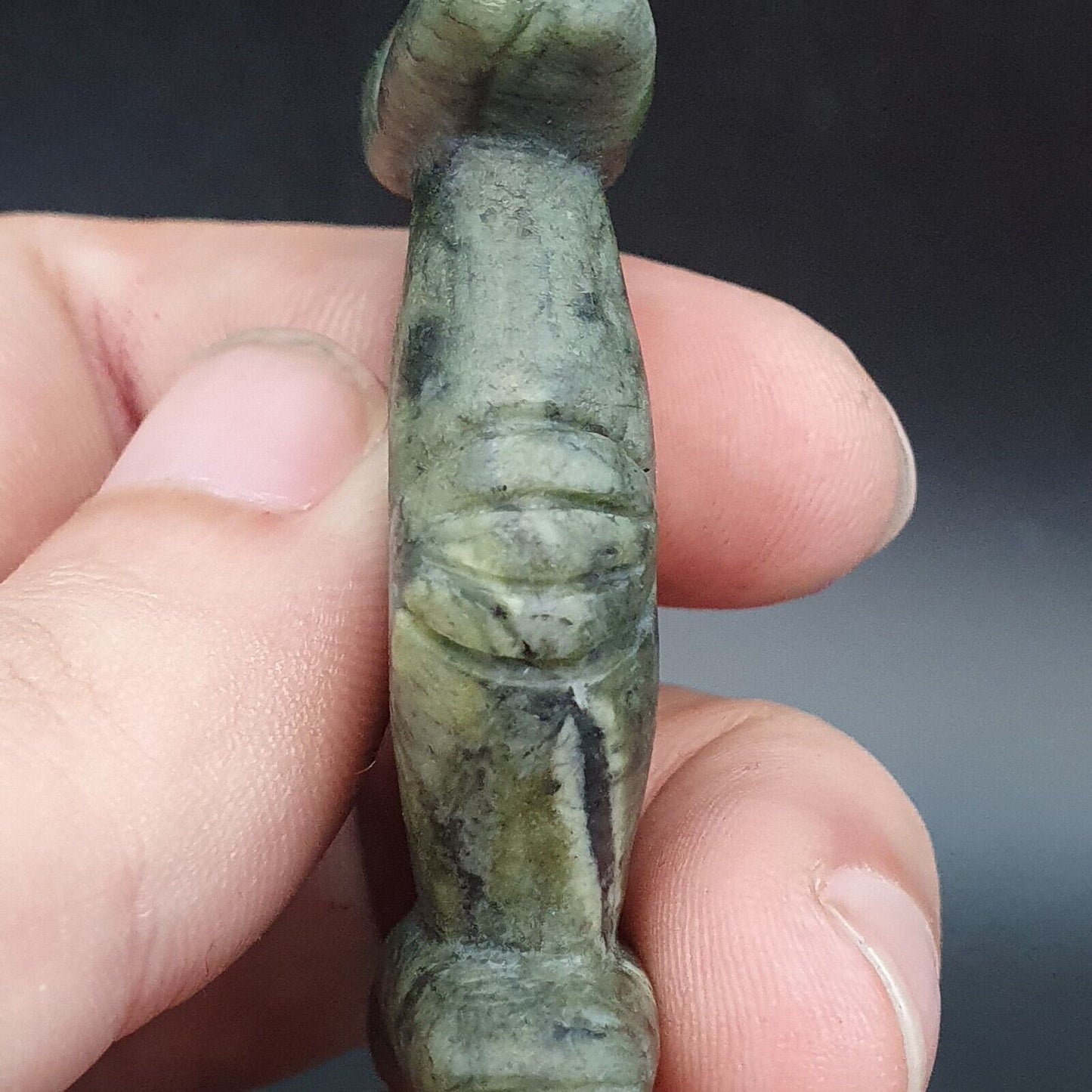 古董中國古代雕刻玉石神秘動物玉吊墜