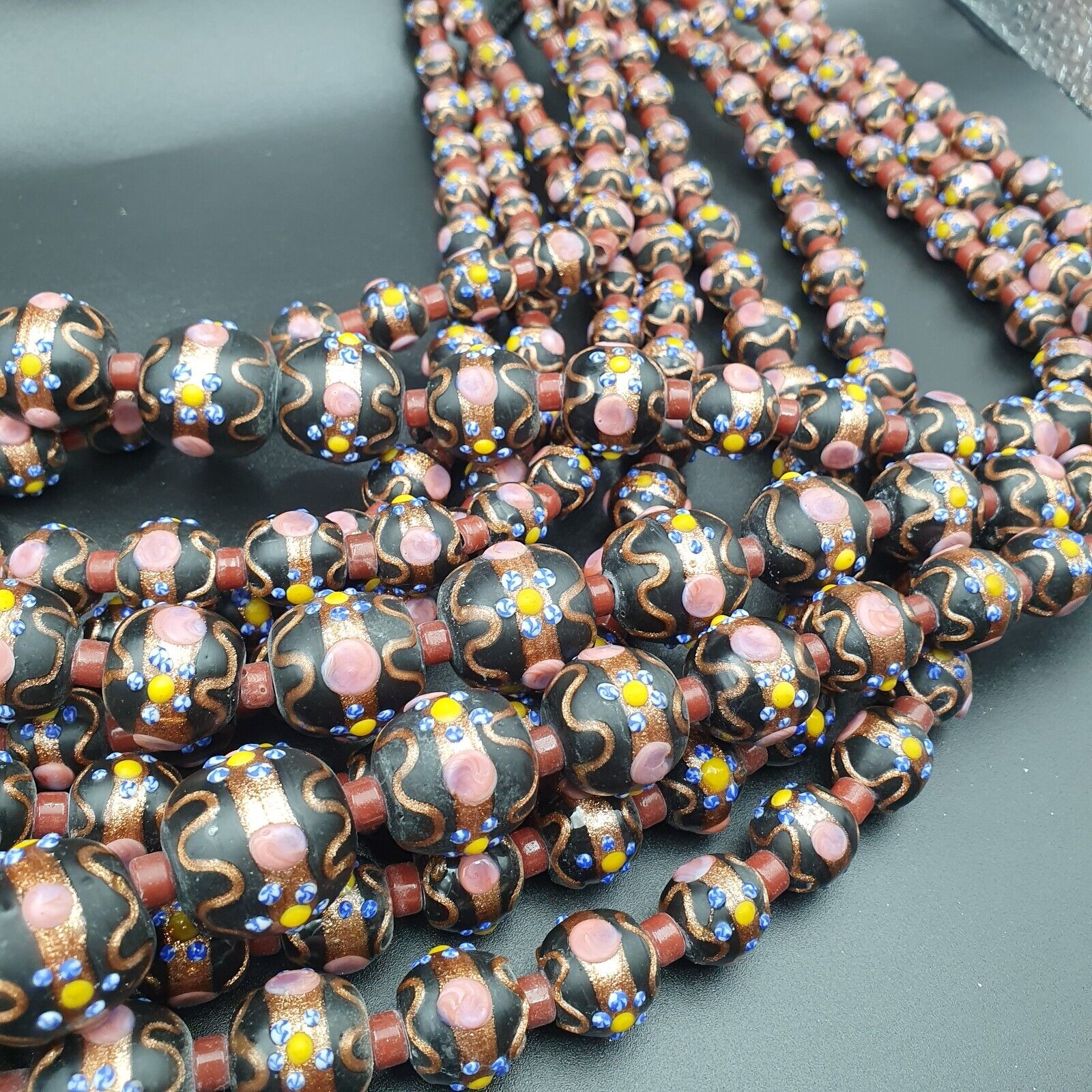 VINTAGE BEAUTIFUL MURANOI ART Fancy 13-18MM Aventurine GLASS BEADS Strand