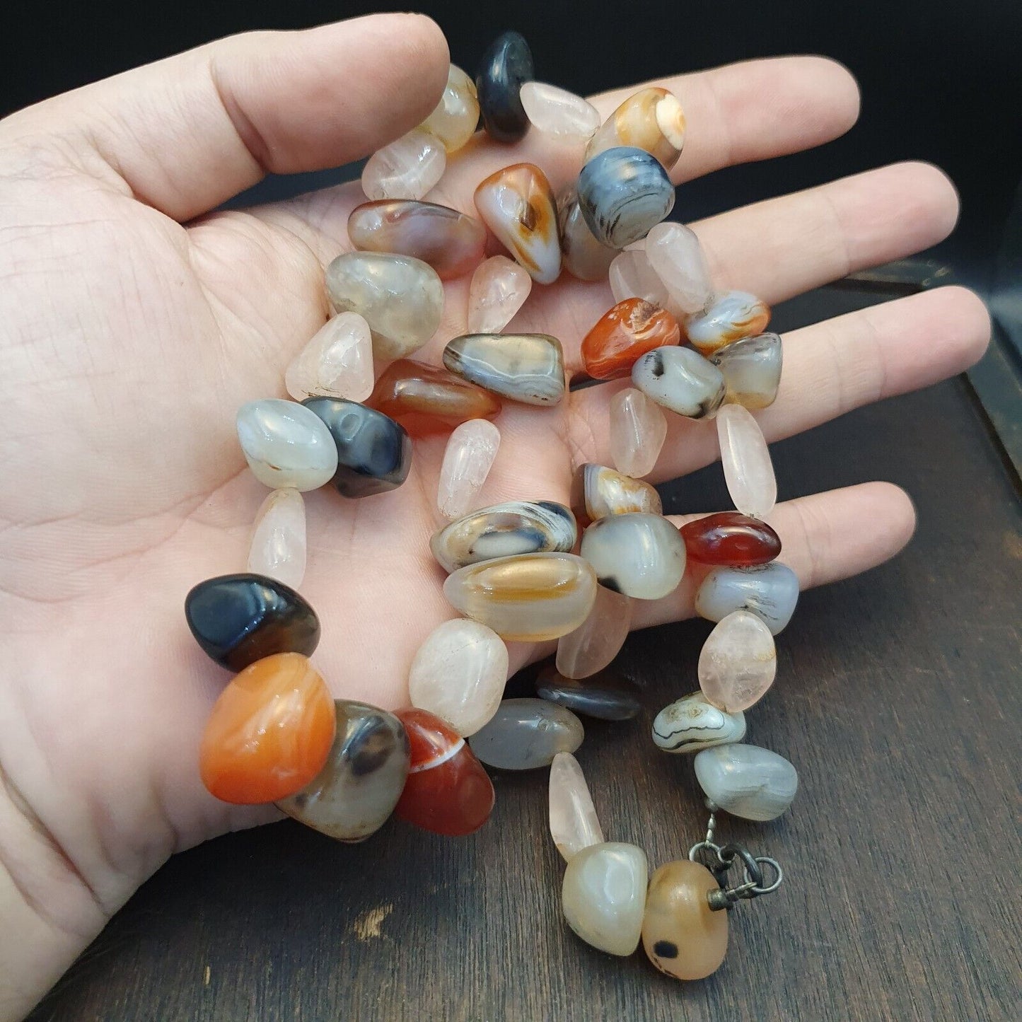 Chinesische tibetische Karneol-Perlen-Halskette. Achat-Perlen-Halskette mit silbernem Verschluss