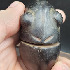 Antique Black Stone Jade Stone hand carved Amulet Pendant Bead Magnetic Stone