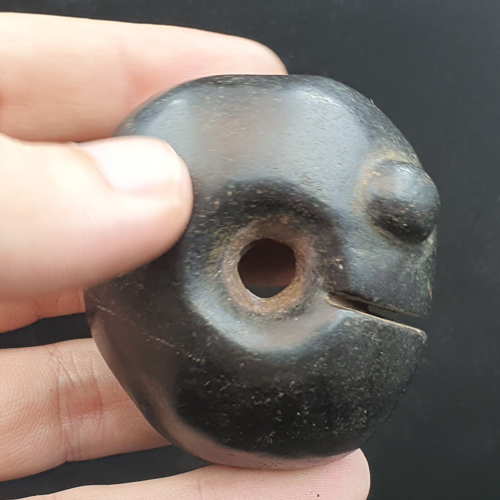Antique Black Stone Jade Stone hand carved Amulet Pendant Bead Magnetic Stone