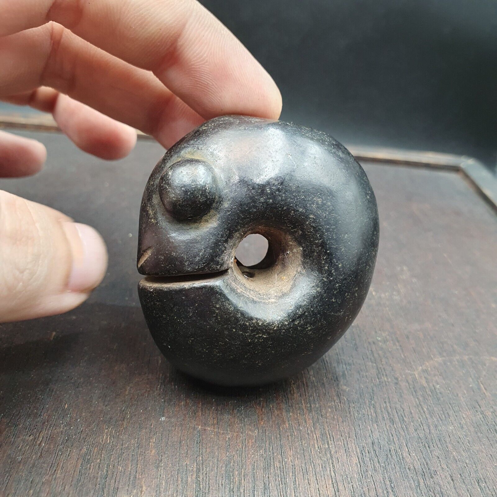 Antique Black Stone Jade Stone hand carved Amulet Pendant Bead Magnetic Stone