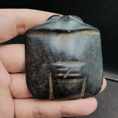 Antique Black Stone Jade Stone hand carved Amulet Pendant Bead Magnetic Stone