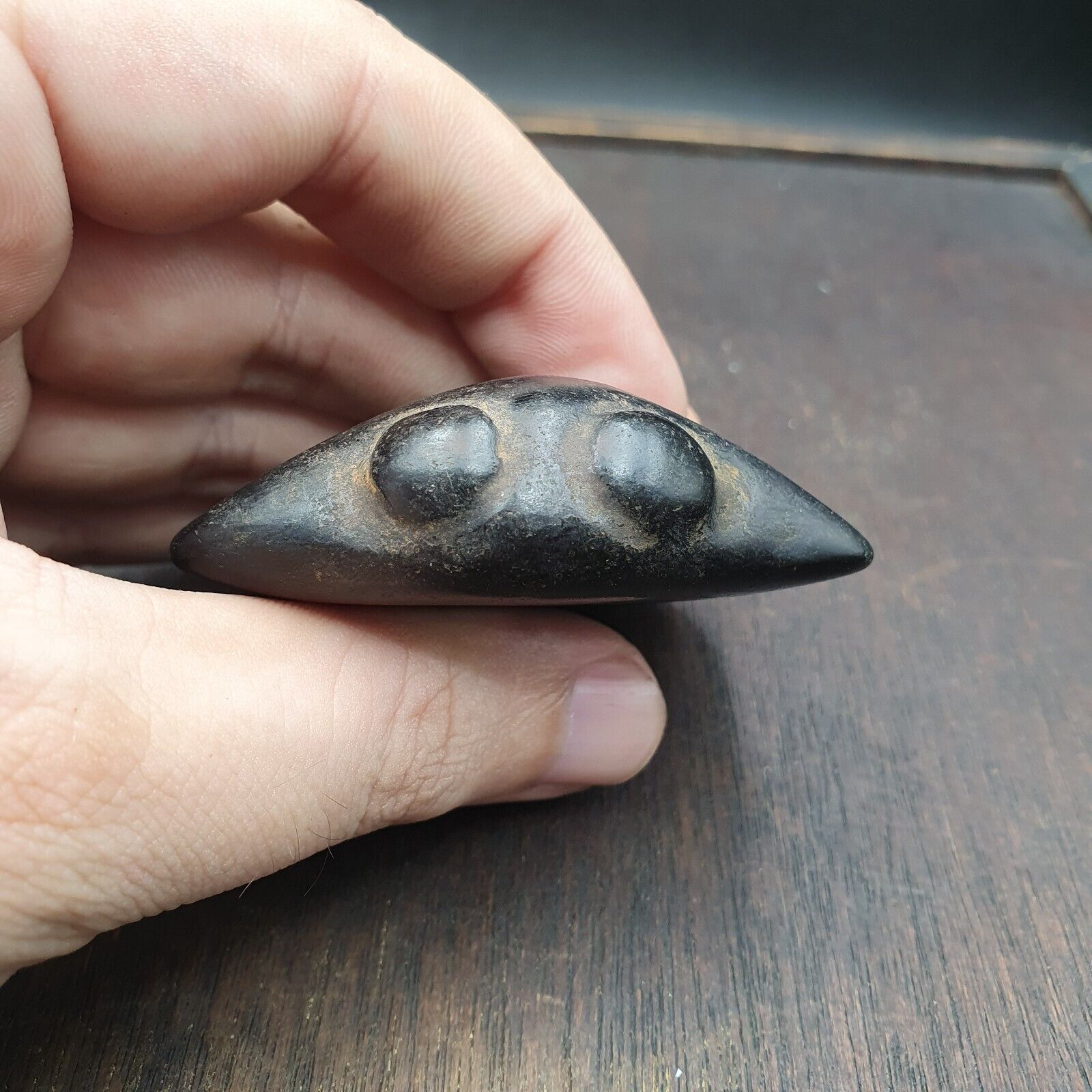 Antique Black Stone Jade Stone hand carved Amulet Pendant Bead Magnetic Stone