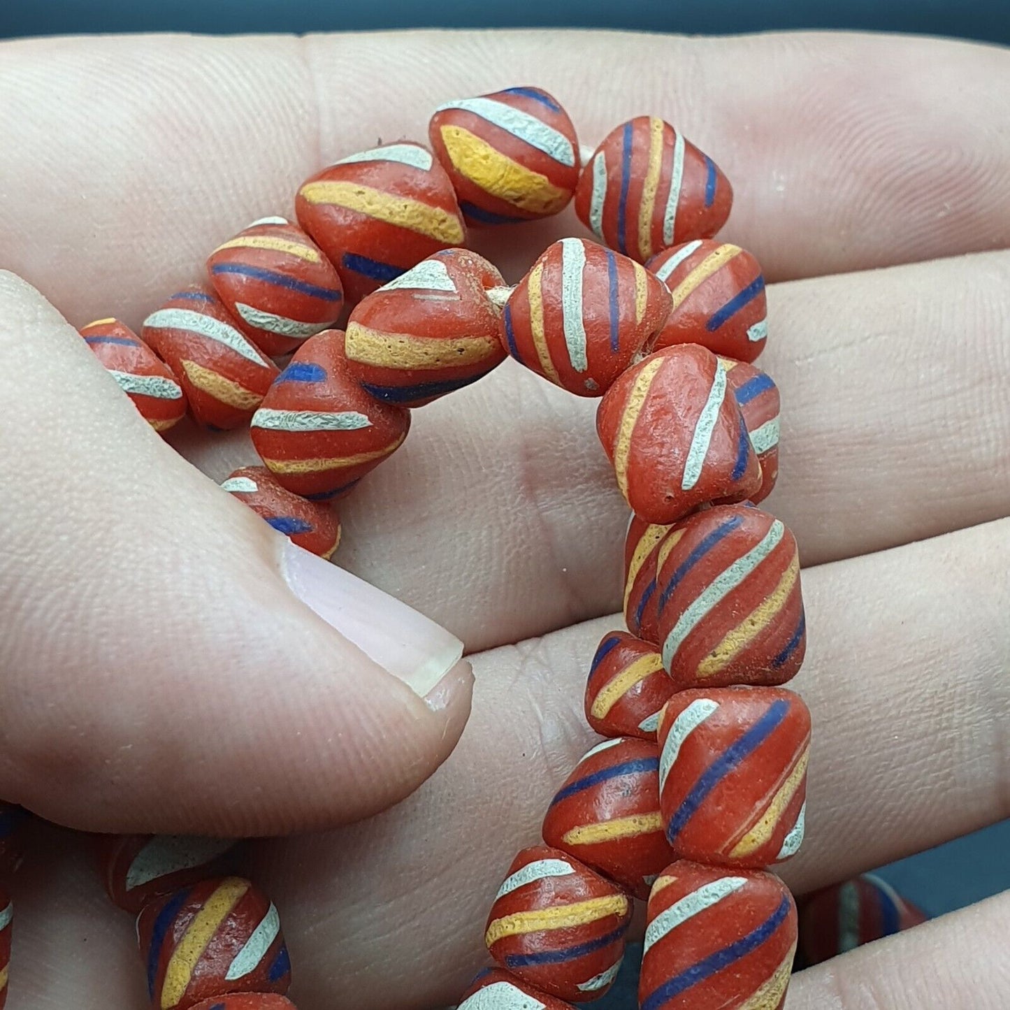 批量 2 復古老非洲紅色玻璃古董條紋珠 7-8 毫米珠串