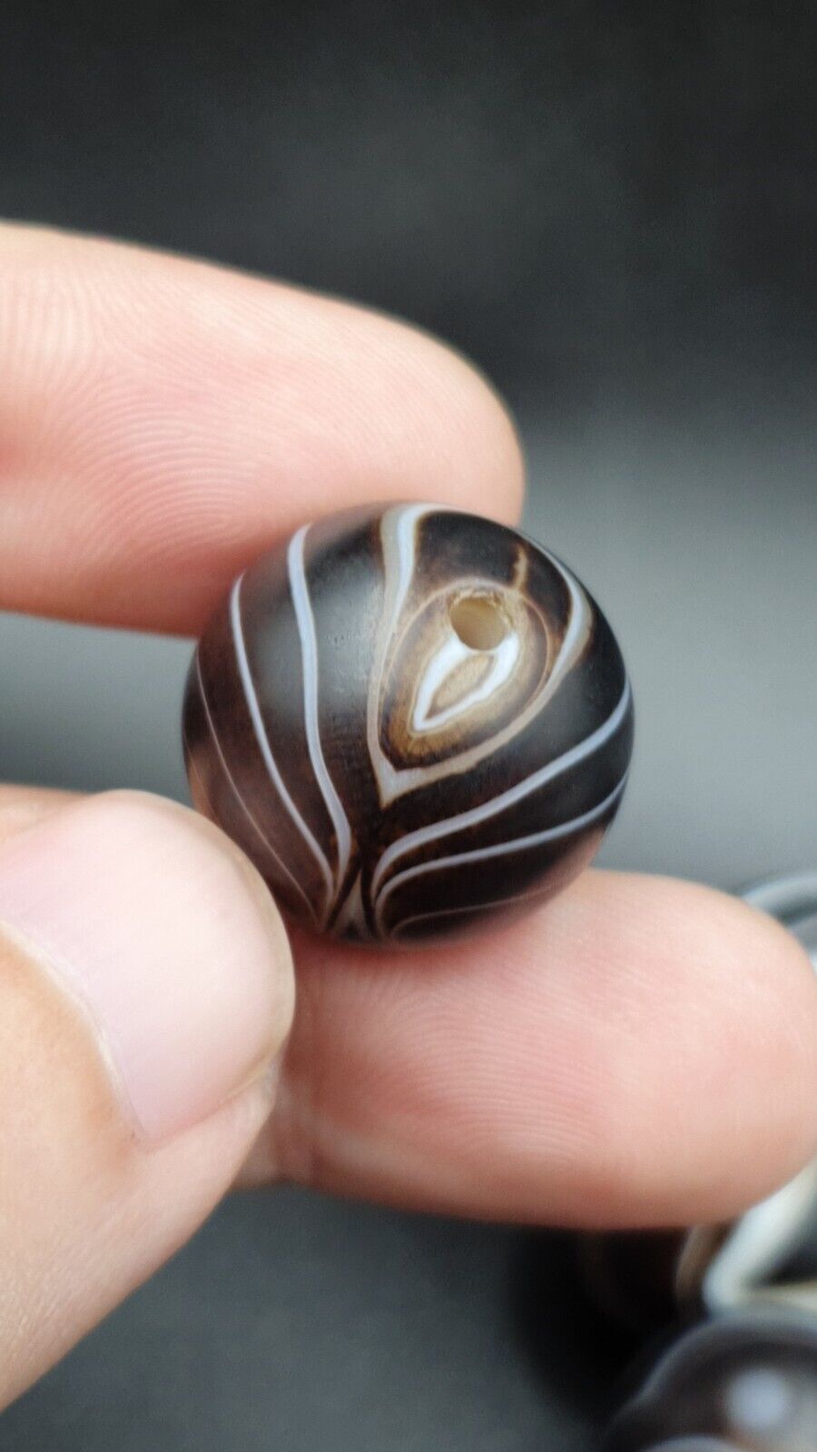 Lot 12 Himalayan indo Tibetan Eye Agate Black Agate Beads Soleimani Agate Beads