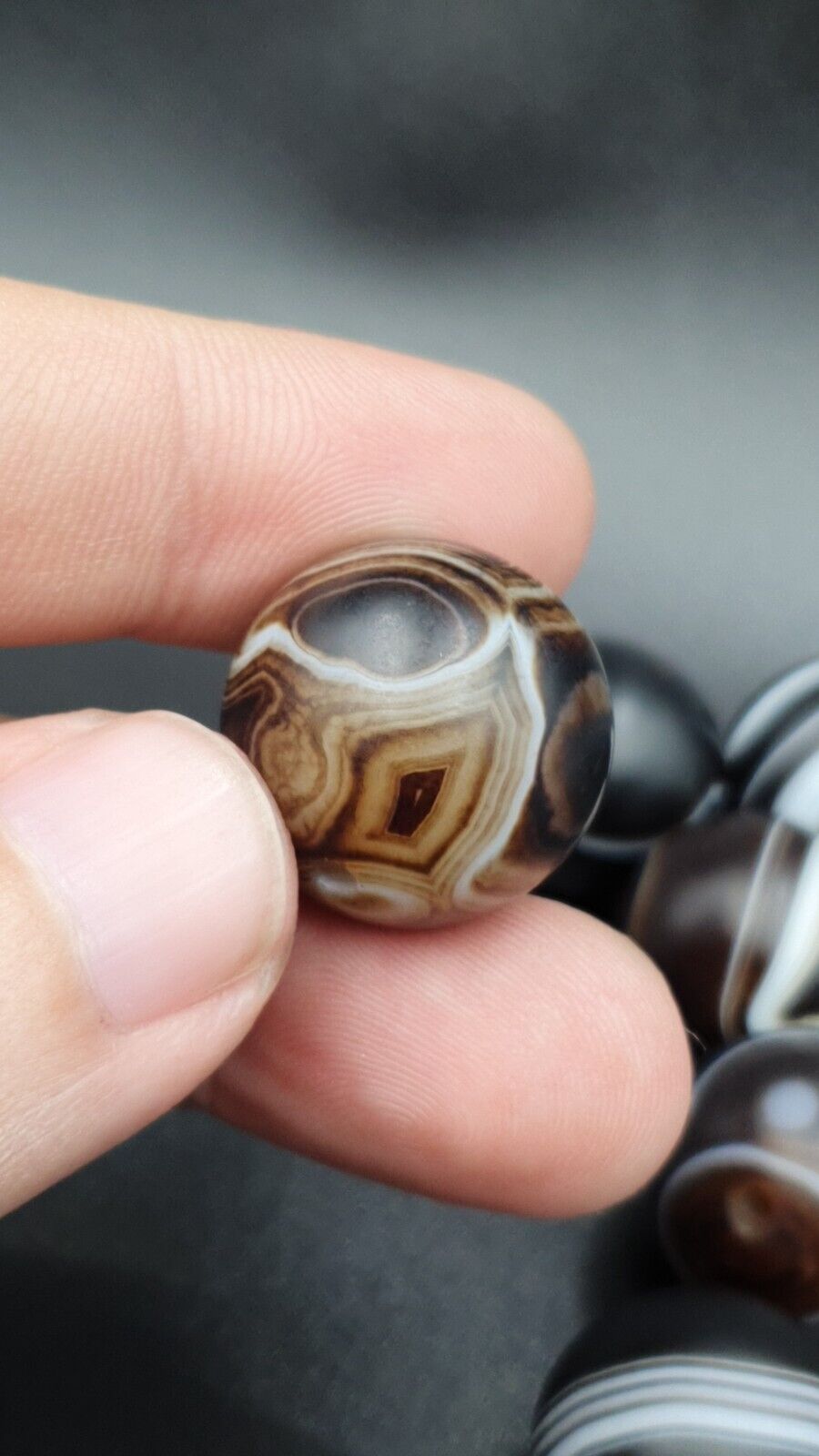 Lot 12 Himalayan indo Tibetan Eye Agate Black Agate Beads Soleimani Agate Beads