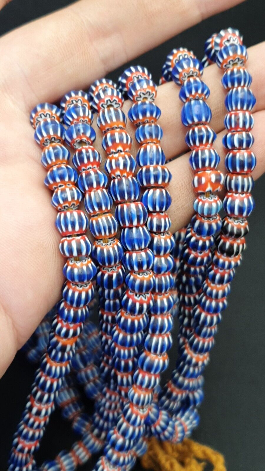 Vintage Perlen im venezianischen Handelsstil, alte Multi-Glas-Chevron-Perlen, Strang 9 mm