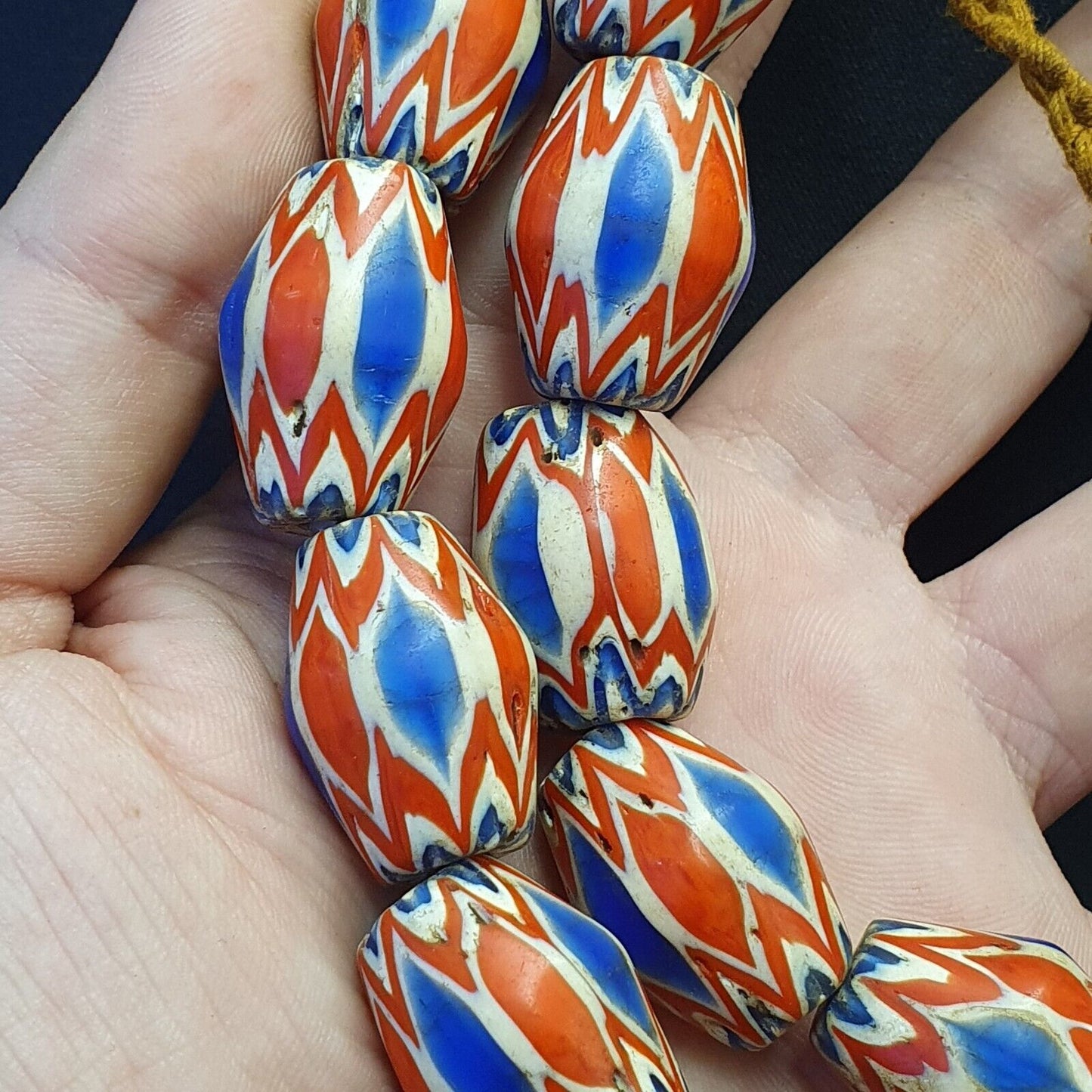 古董威尼斯風格貿易非洲藍色玻璃 V 形珠 18 毫米 x 24 毫米