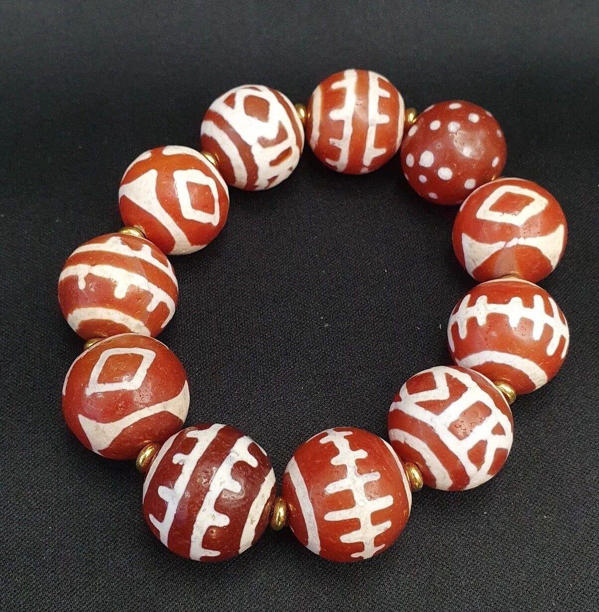 HIMALAYAN Indo Tibetan Central Asian Etched Agate Decorated Carnelian beads