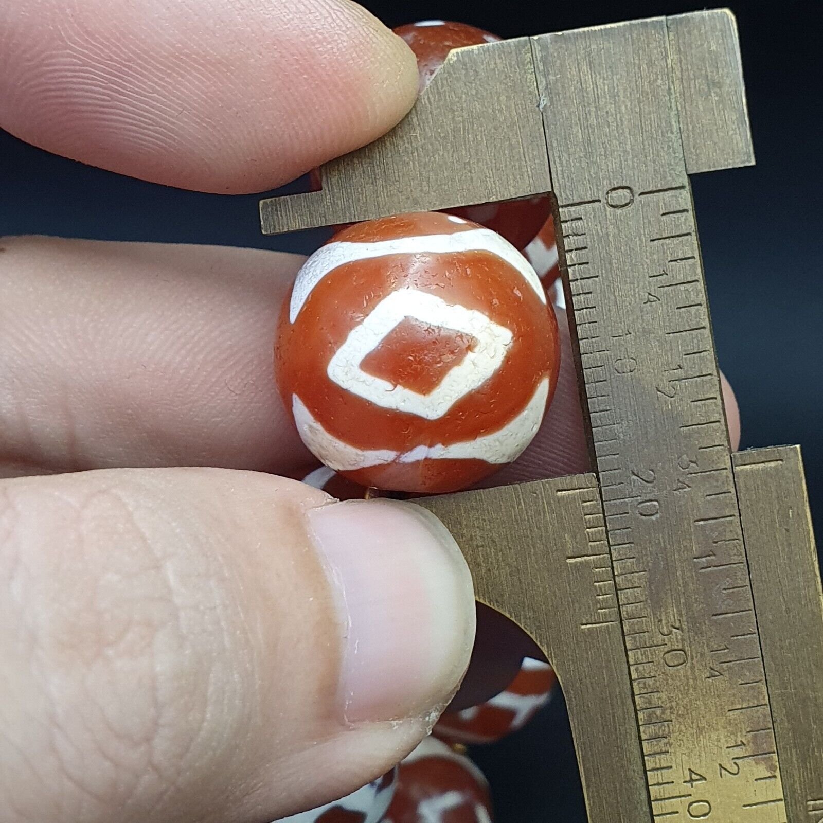 HIMALAYAN Indo Tibetan Central Asian Etched Agate Decorated Carnelian beads