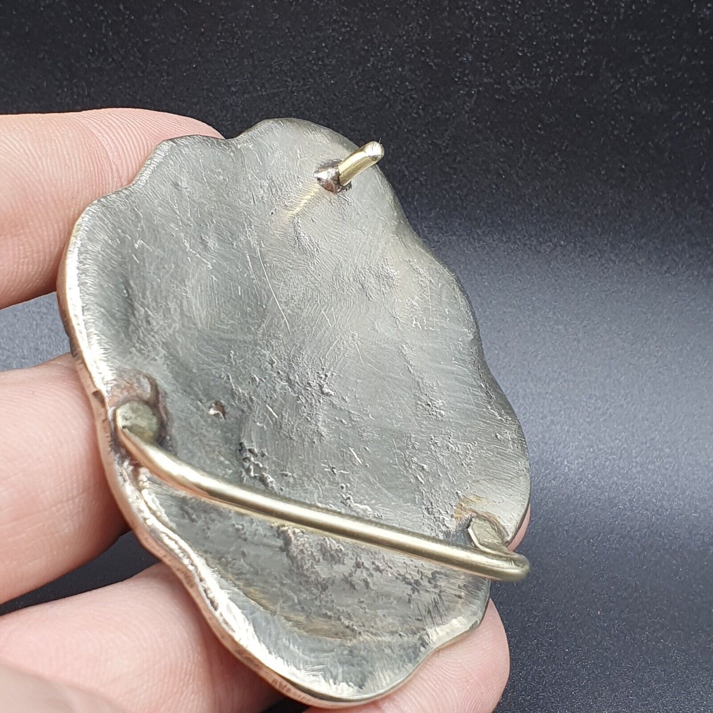 GROSSE VINTAGE-Gürtelschnalle für Herren, natürliches türkisfarbenes Metall, vergoldet, mit Drachengravur