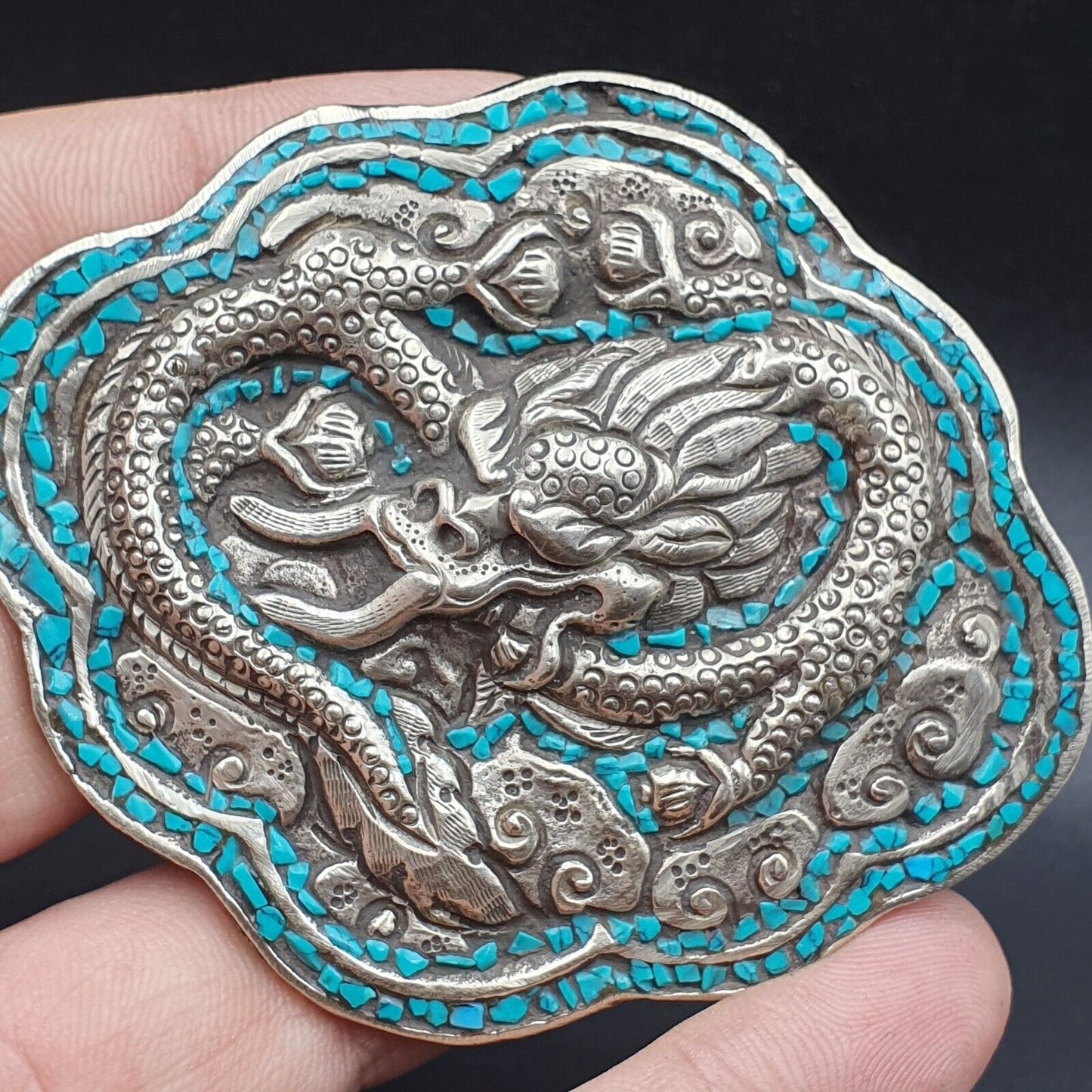 GROSSE VINTAGE-Gürtelschnalle für Herren, natürliches türkisfarbenes Metall, vergoldet, mit Drachengravur