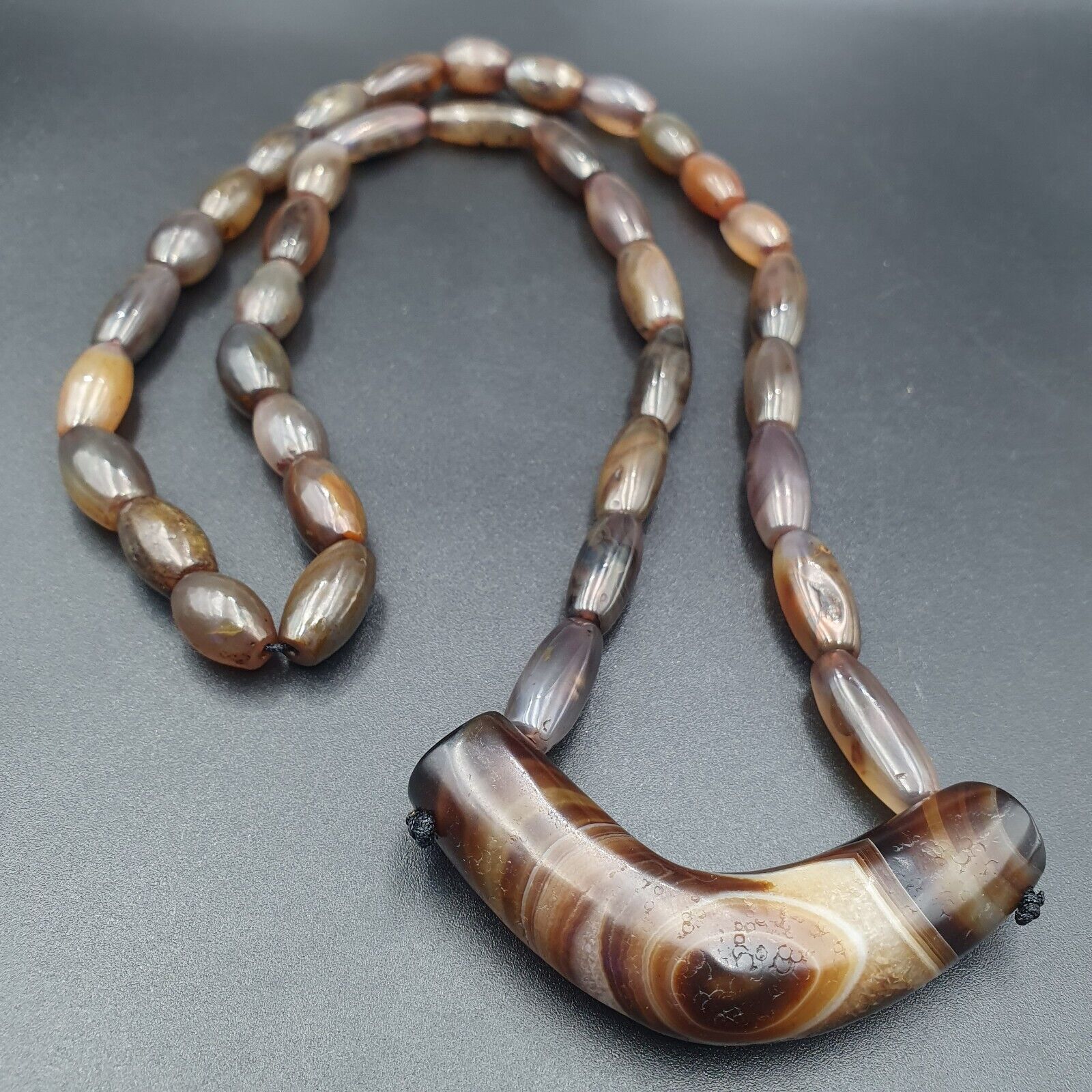 Antique Old Himalayan Tibetan Natural Eyes Suleimani agate Beads Necklace
