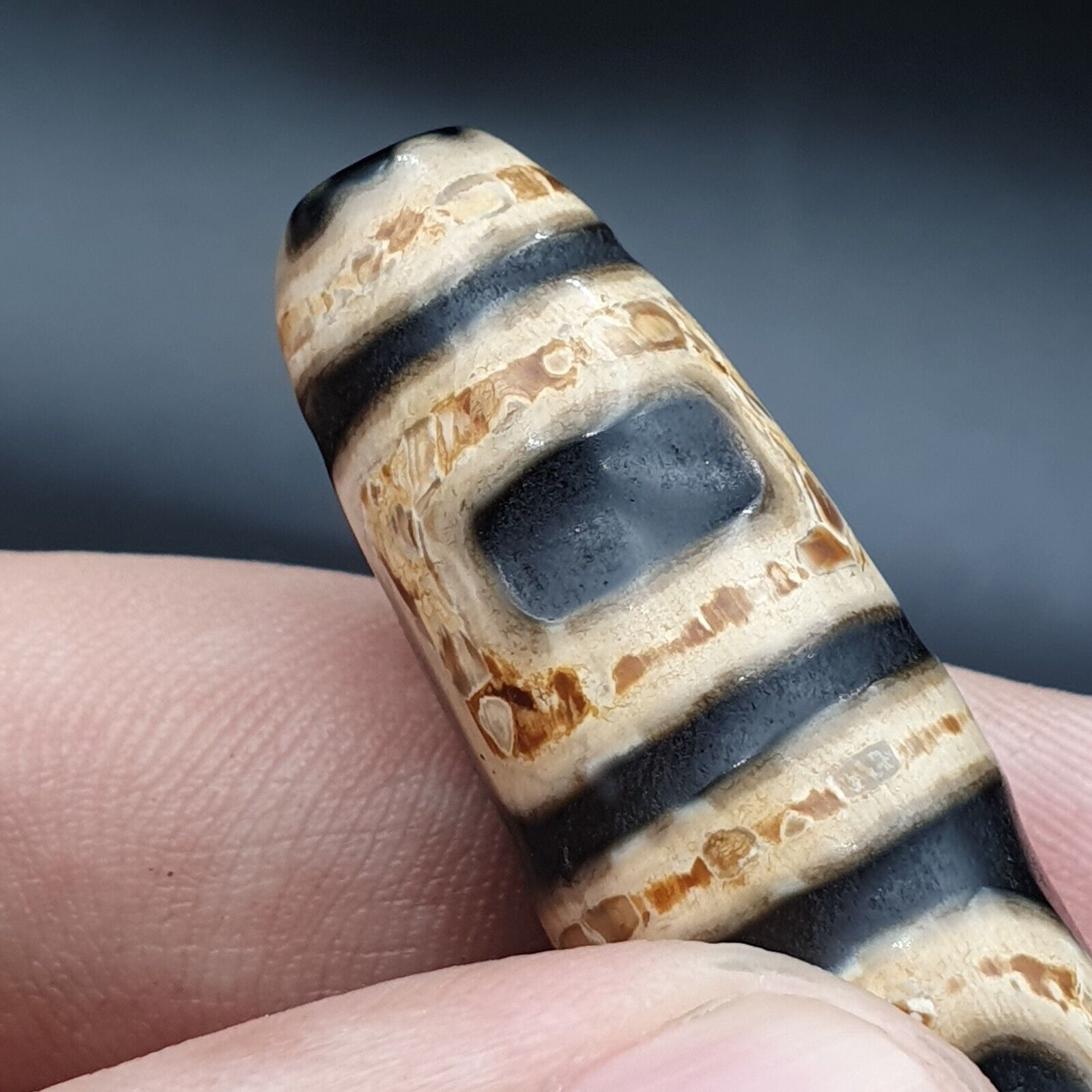 Power Tibetan Old Agate *2 Eyes 2 windows * DZi Bead Spirituality Pendant